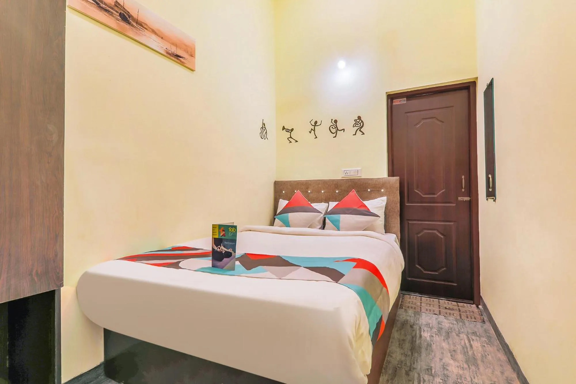 Bed in FabExpress Victoria With Pool - Nr Baga Beach