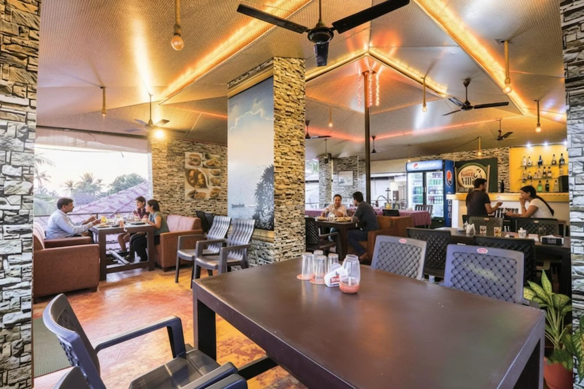 Restaurant/places to eat in Via Victoria With Pool - Nr Baga Beach