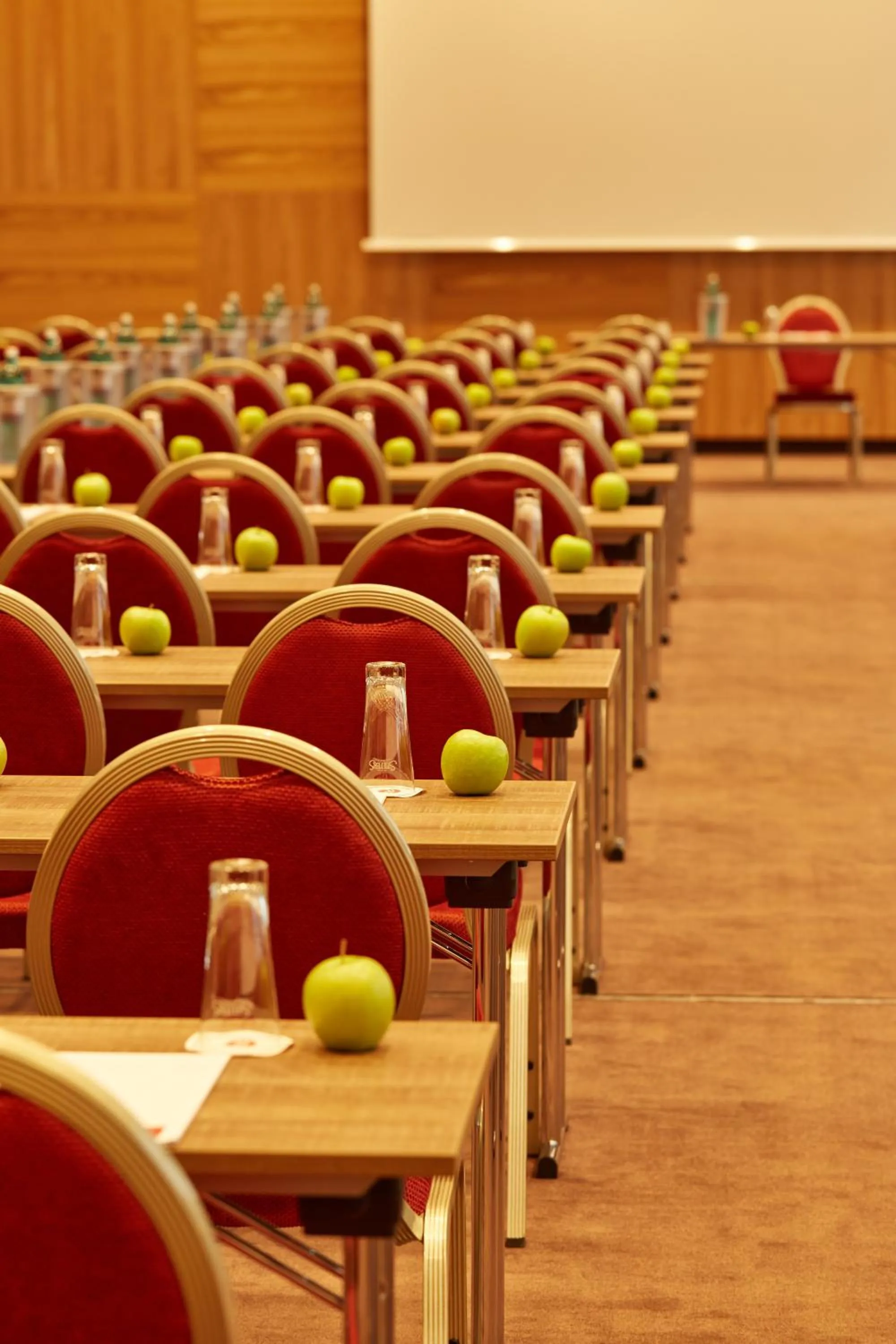 Business facilities in H4 Hotel München Messe