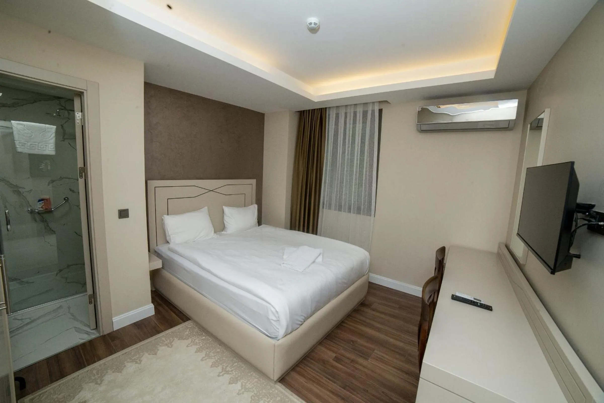 Bed in The Charm Hotel - Old City