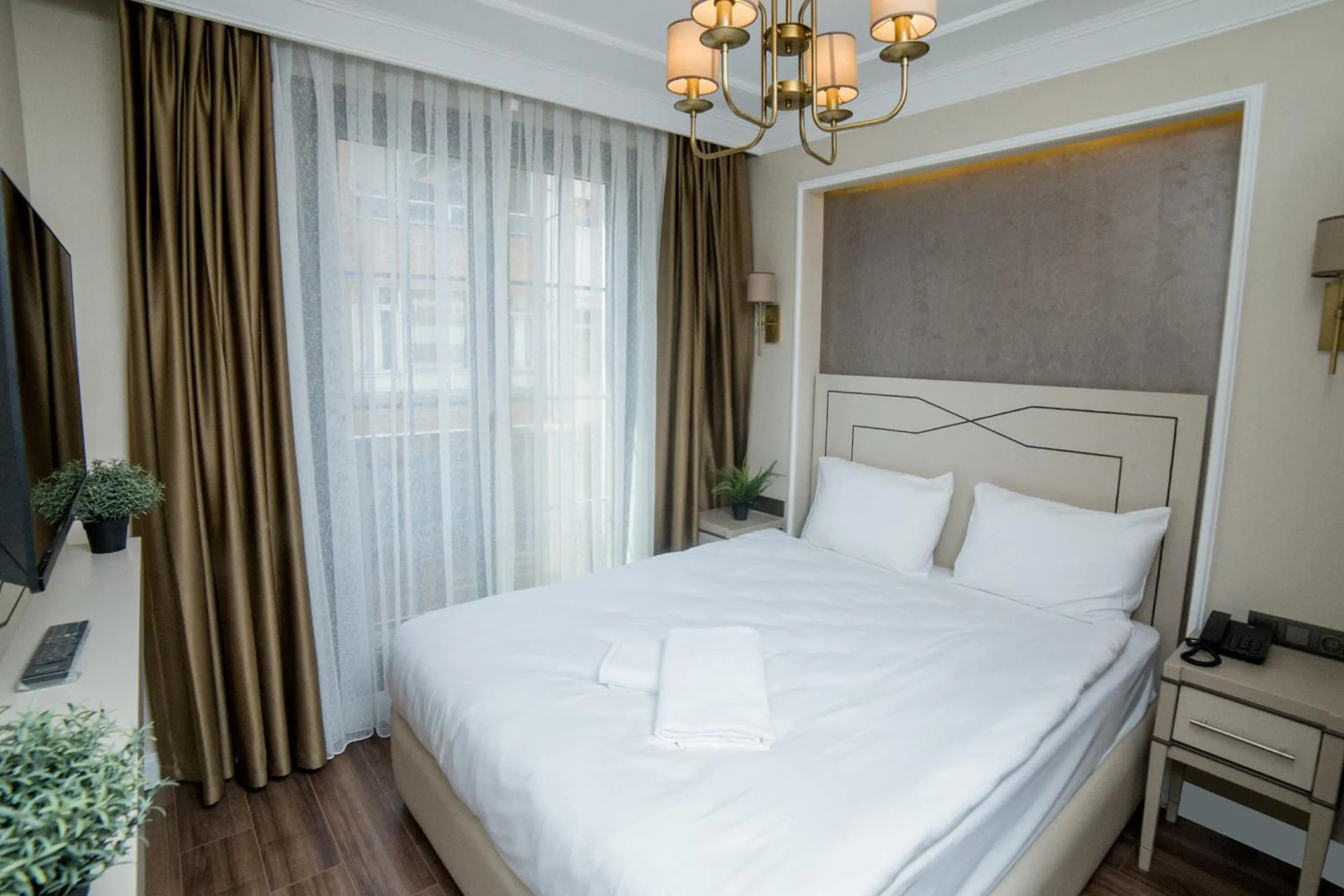 Bed in The Charm Hotel - Old City