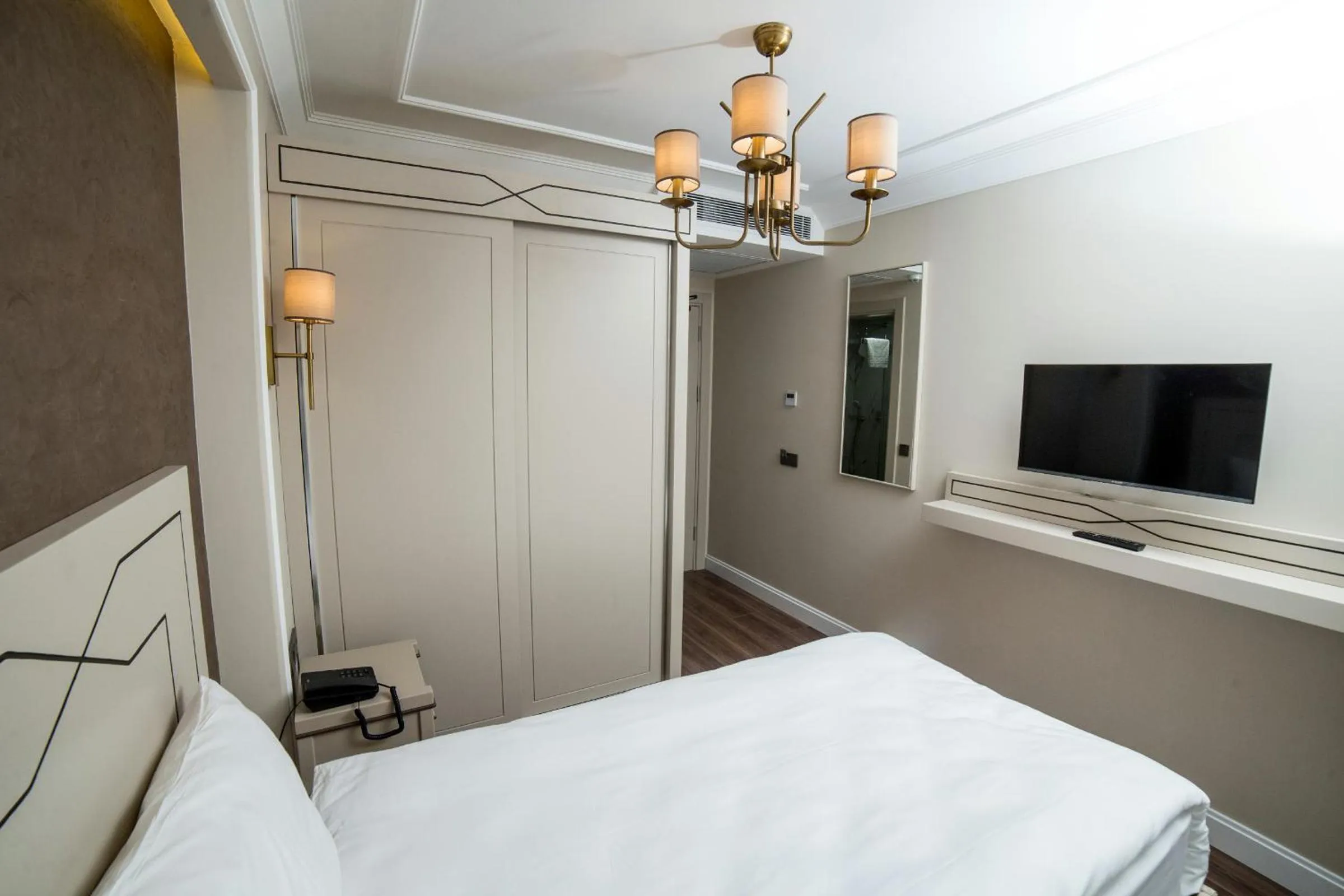 Bed in The Charm Hotel - Old City