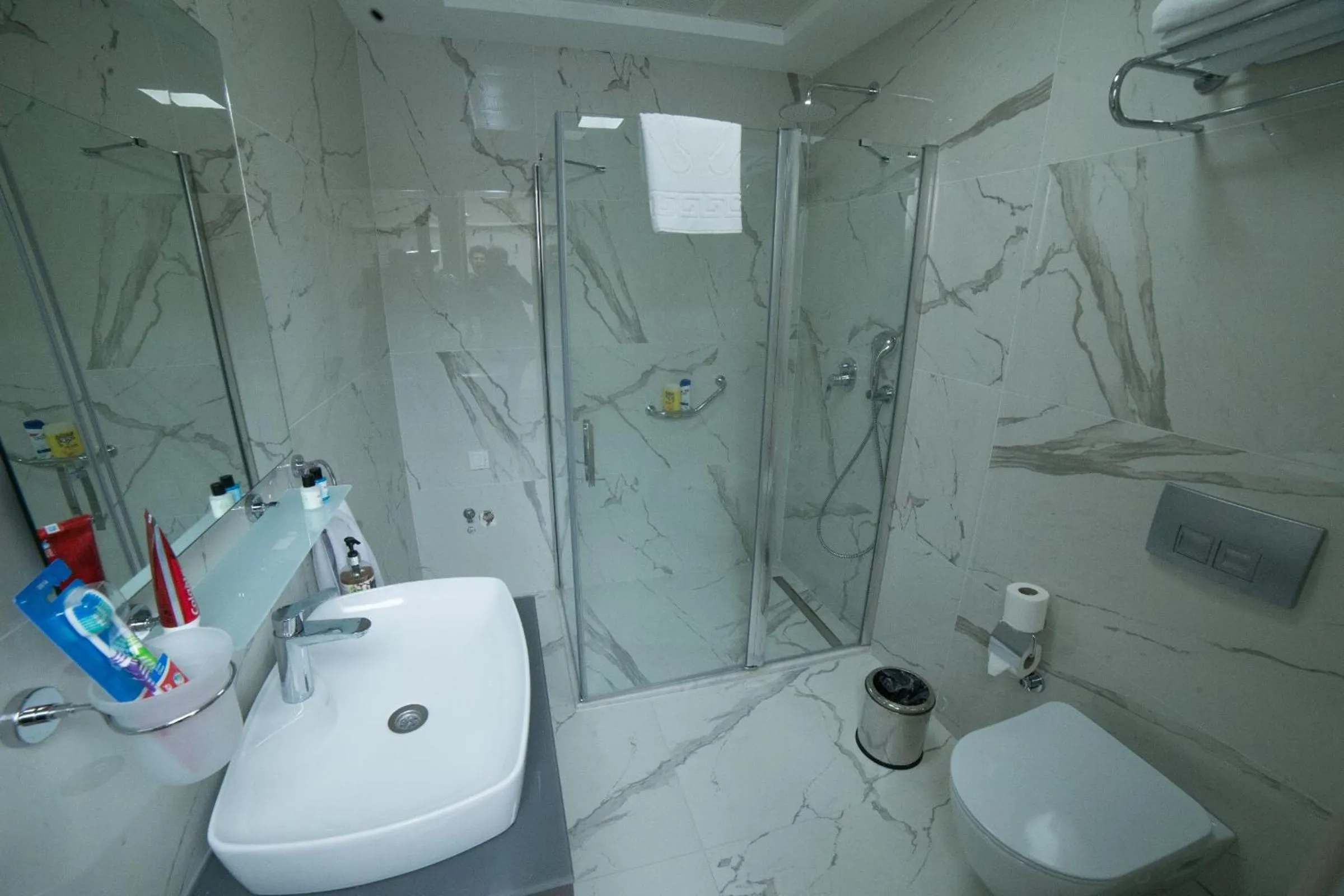 Shower in The Charm Hotel - Old City