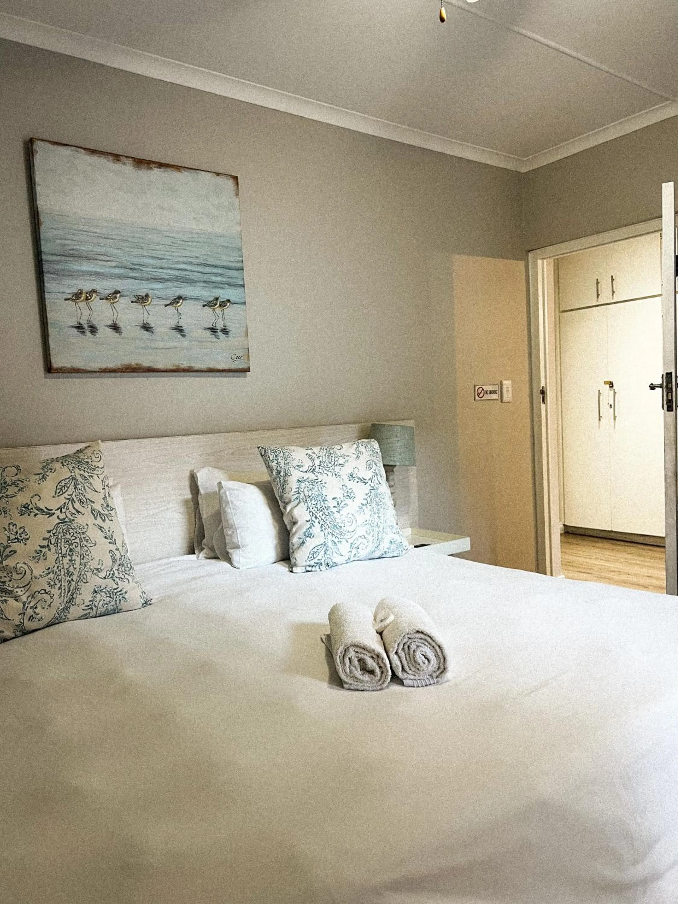 Bedroom, Bed in Goulden Street Guest House