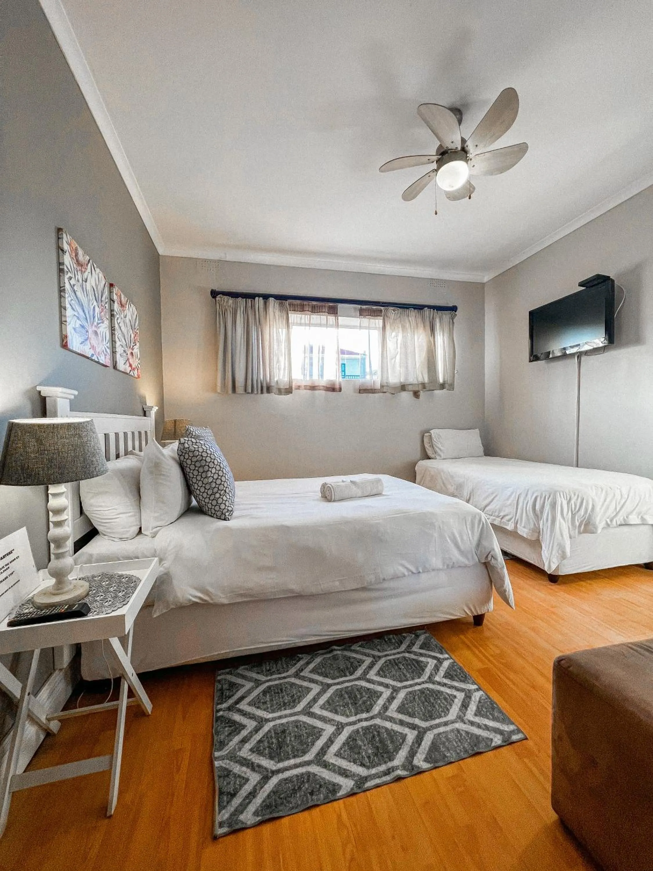 Bedroom, Bed in Goulden Street Guest House