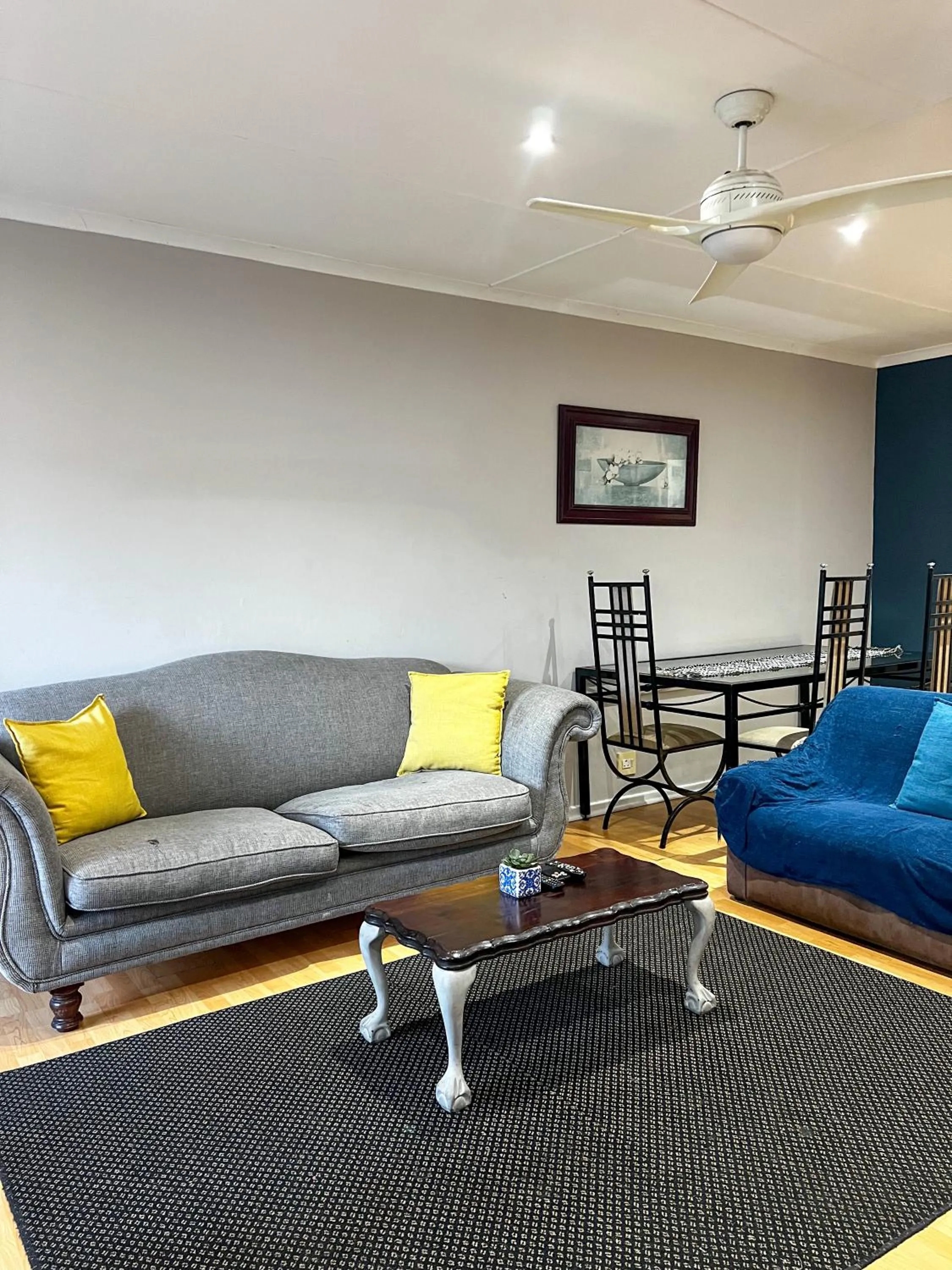 Living room in Goulden Street Guest House