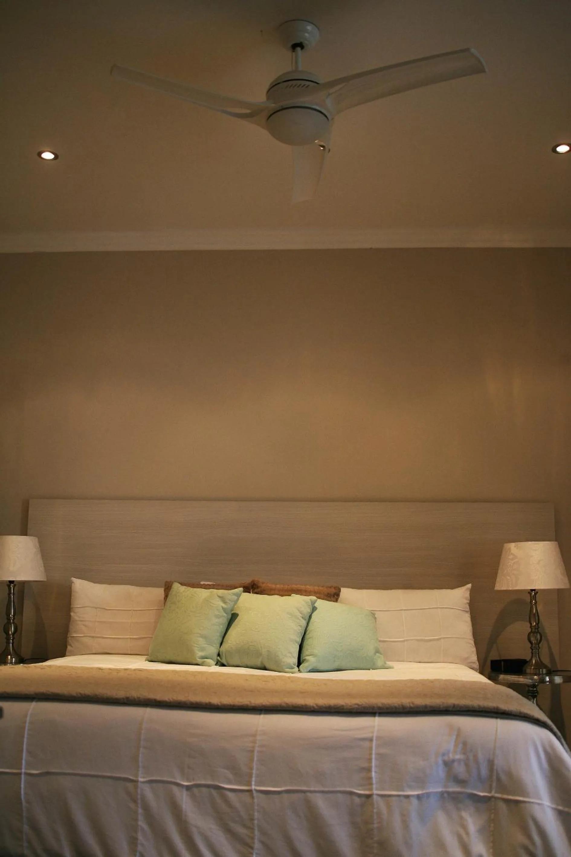 Bed in Goulden Street Guest House