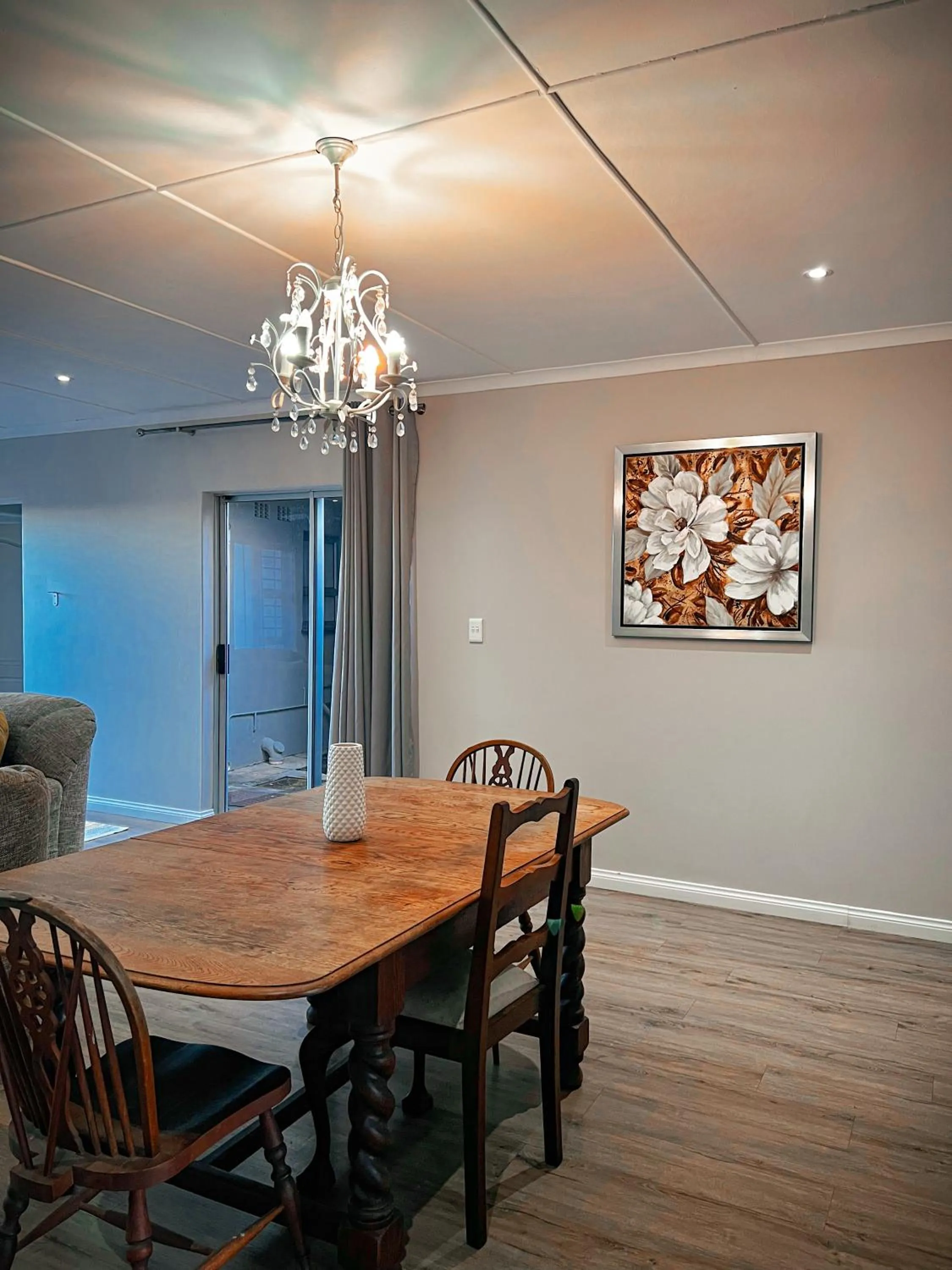 Dining area in Goulden Street Guest House
