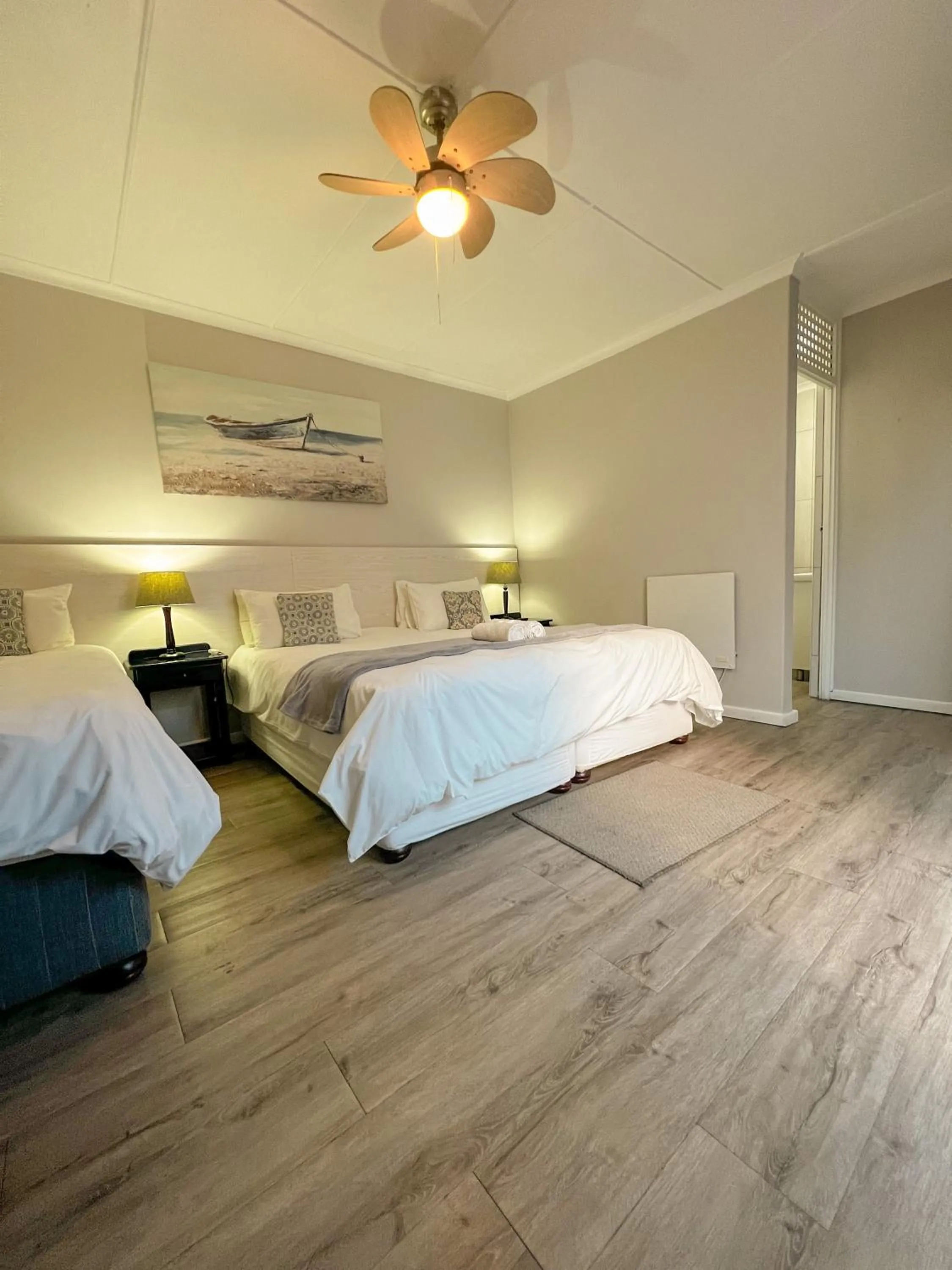 Family, Bed in Goulden Street Guest House