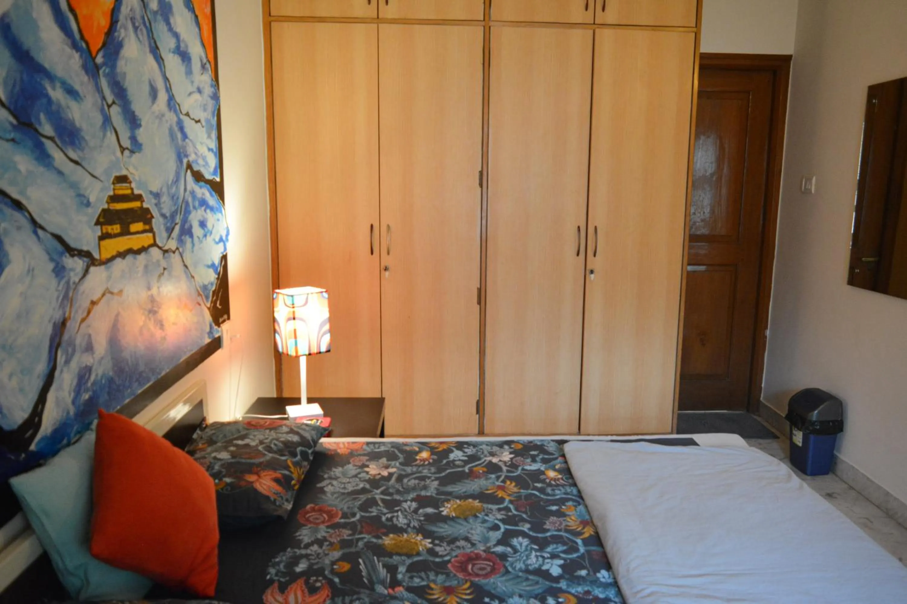 Bed in The Hood Hostel