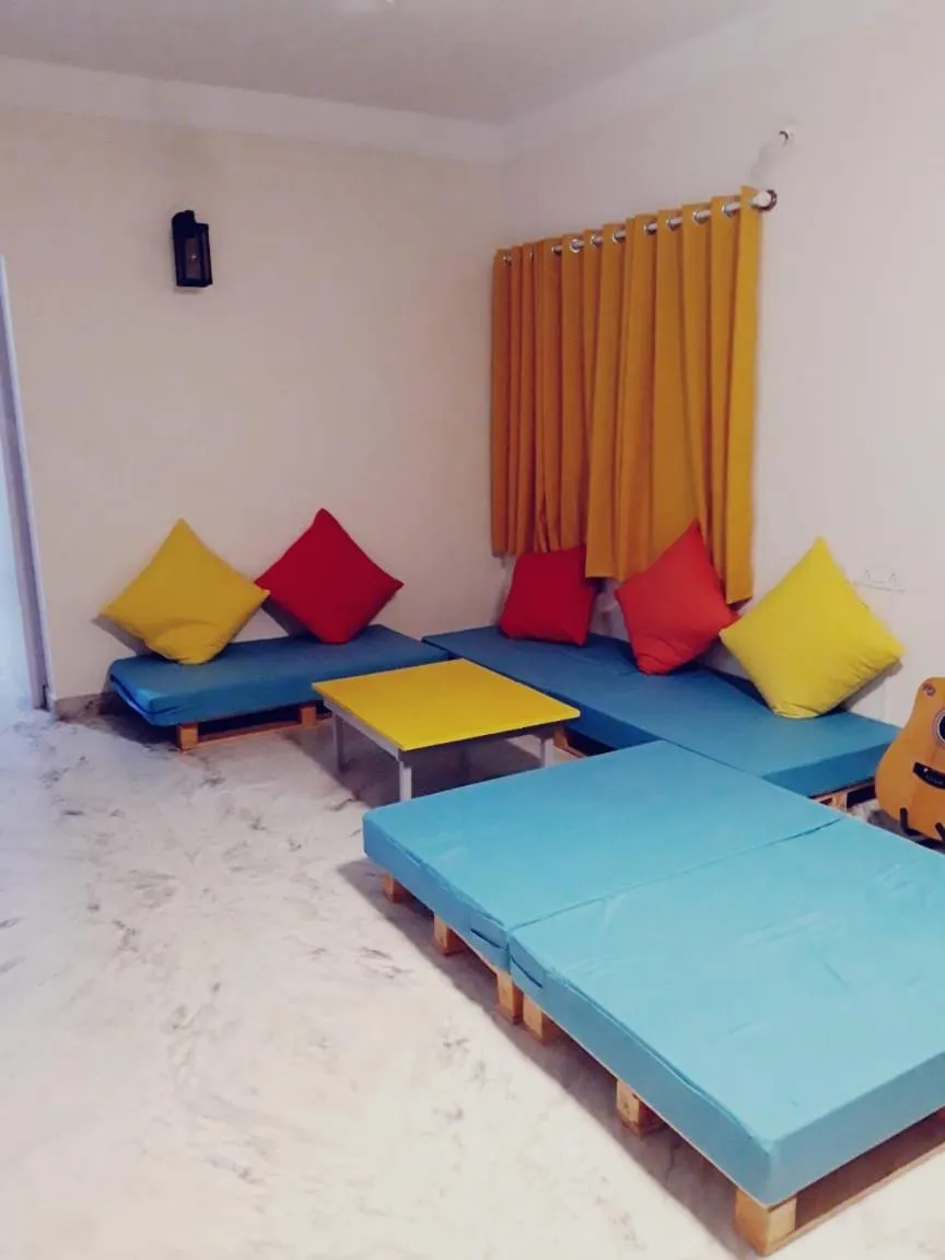 Bed in The Hood Hostel