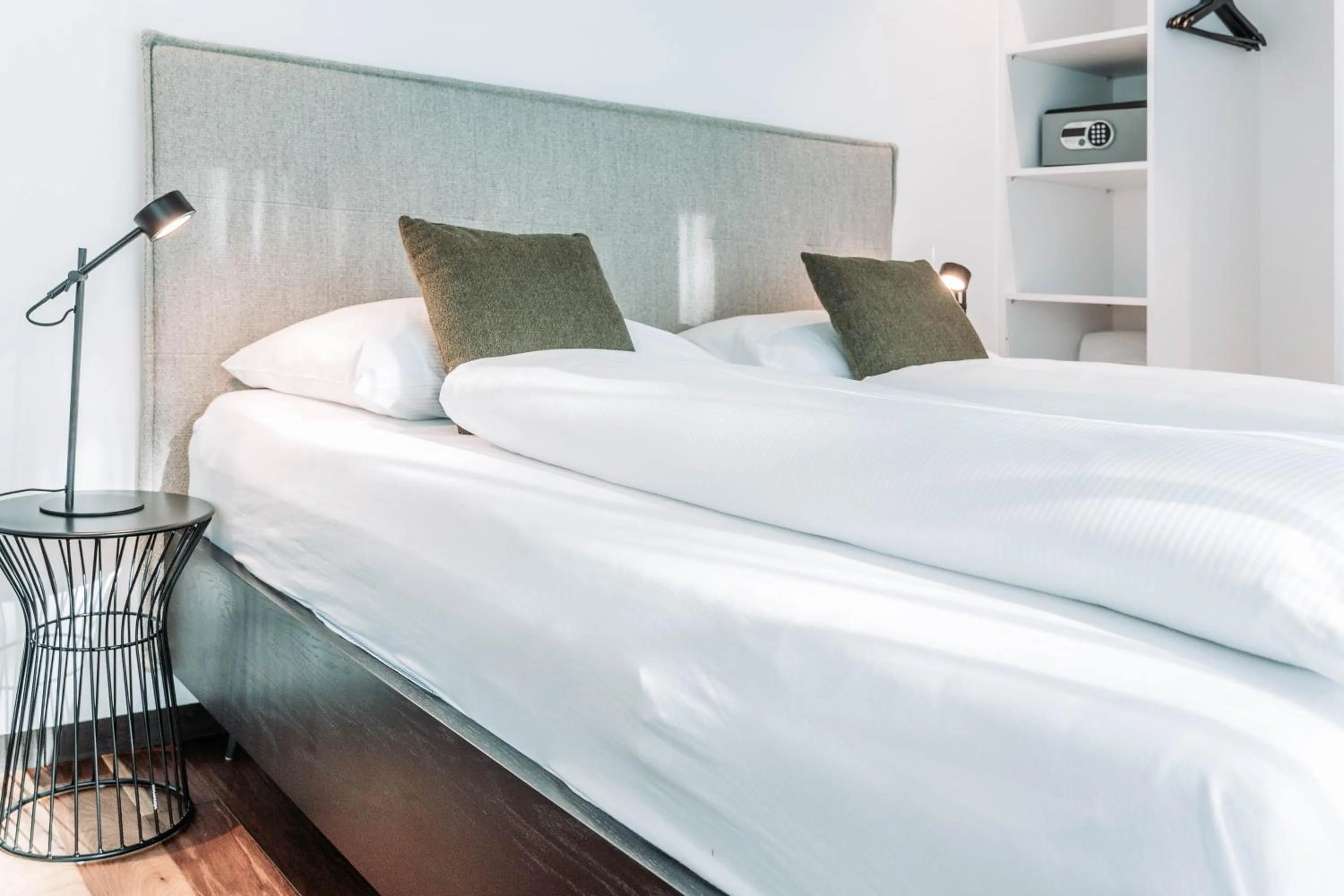 Bed in Blackhome Innsbruck City South I contactless check-in