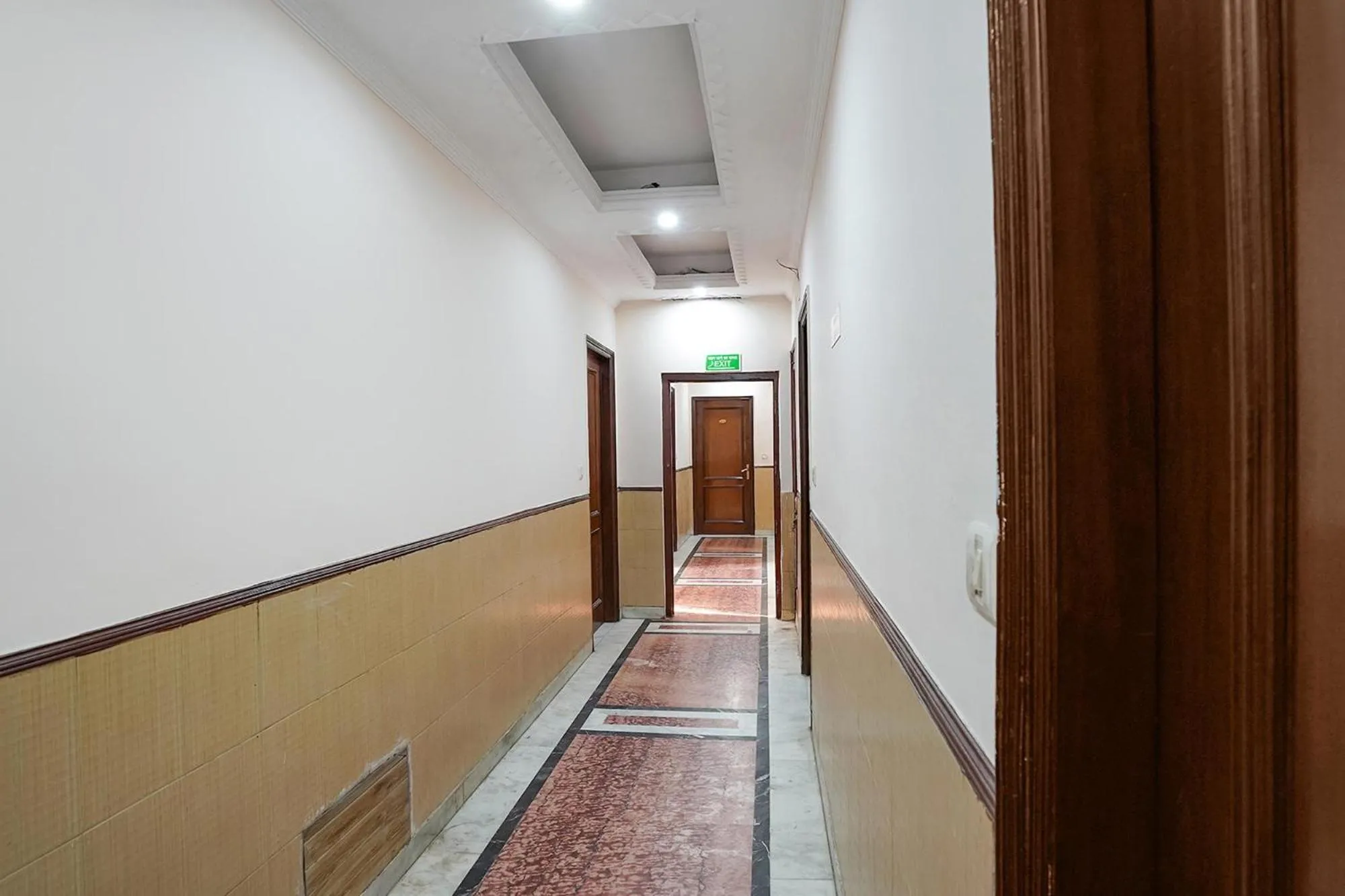 Lobby or reception in FabHotel De Gold Karol Bagh