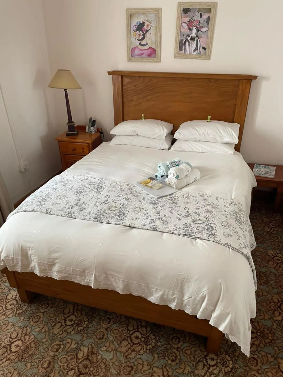 Alec Wright's Guest Lodge