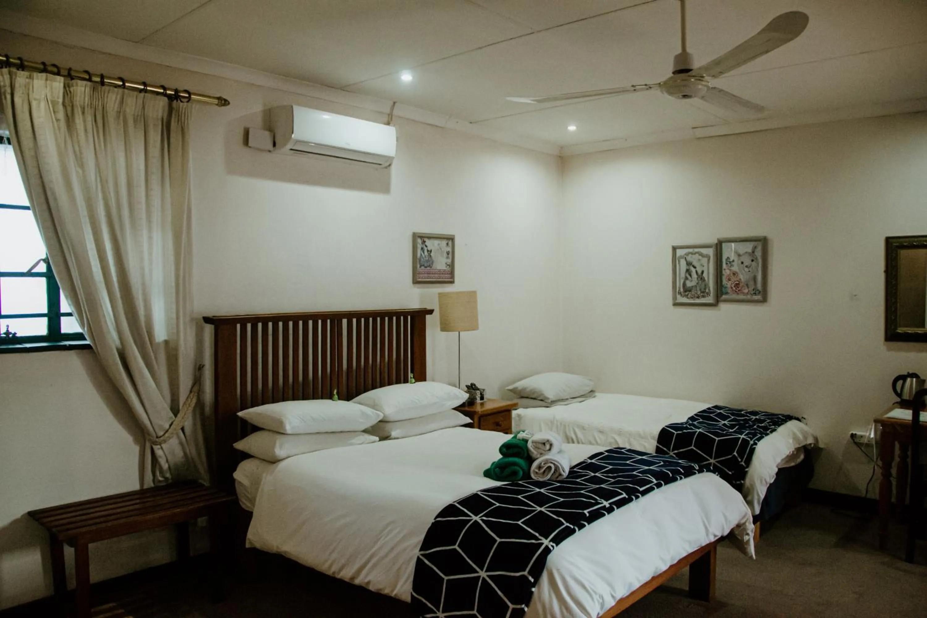 Alec Wright's Guest Lodge