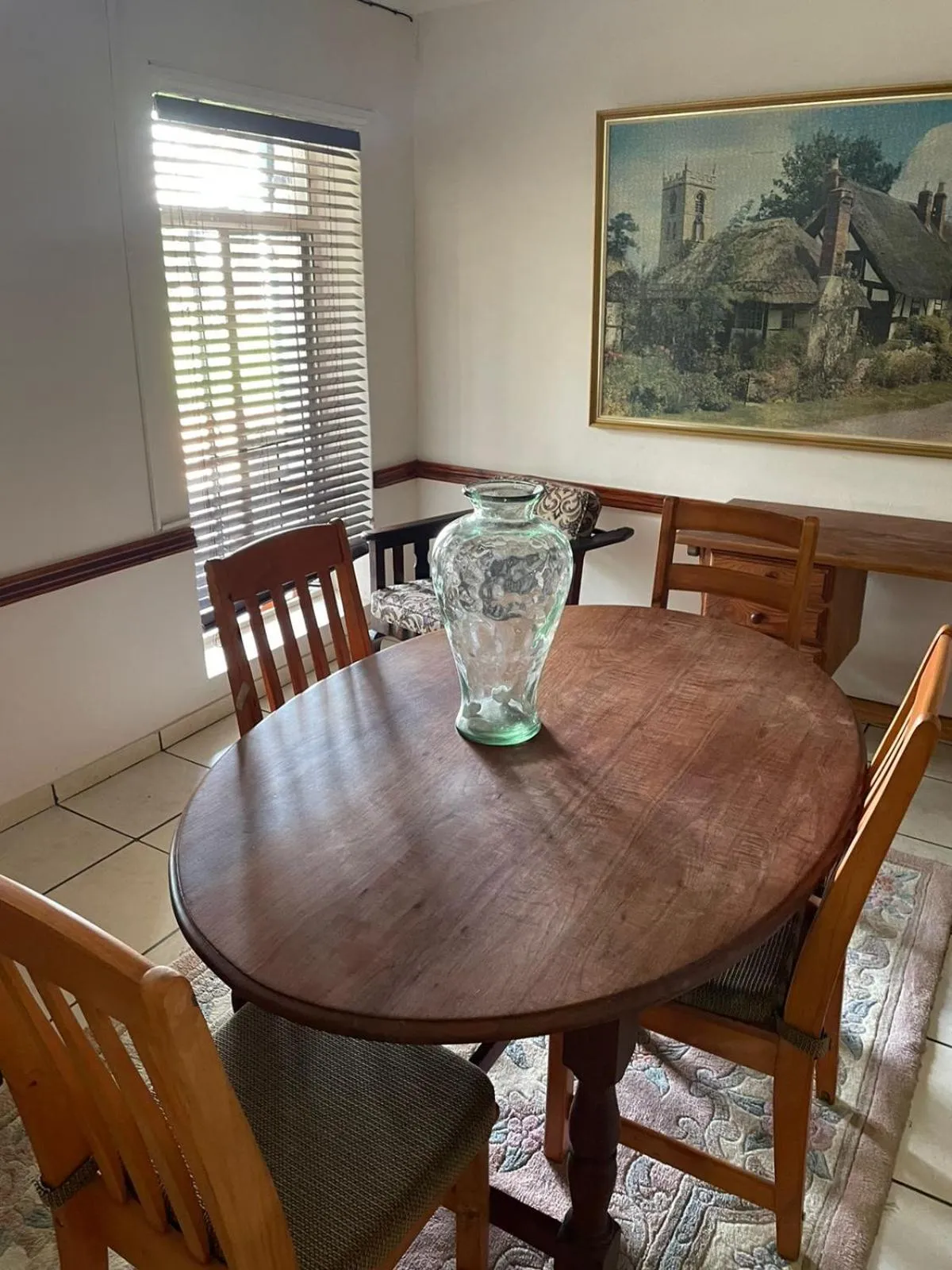 Seating area in Alec Wright's Guest Lodge