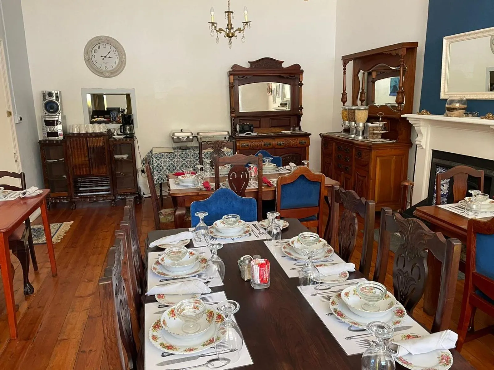 Dining area in Alec Wright's Guest Lodge