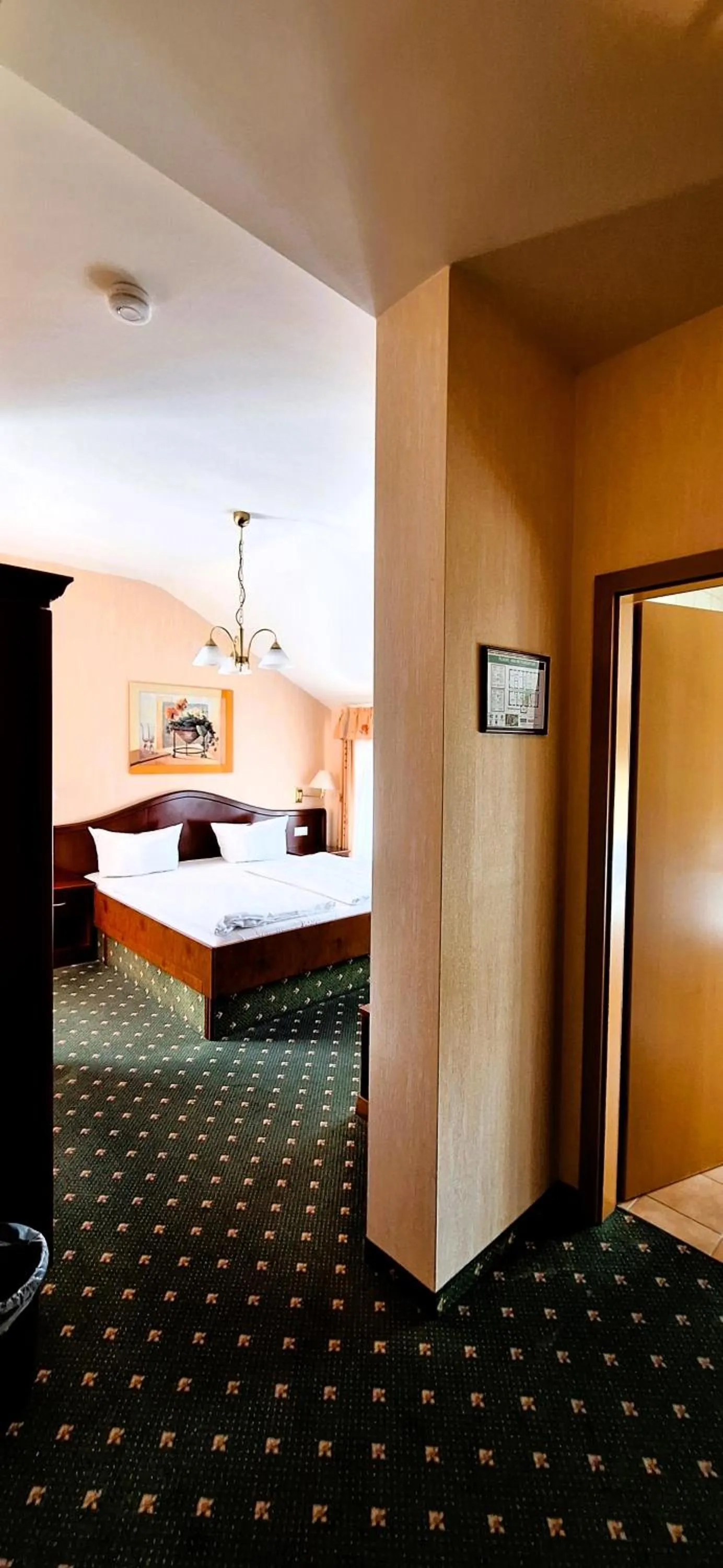 Photo of the whole room, Bed in Hotel Meereswelle - Anno 1875