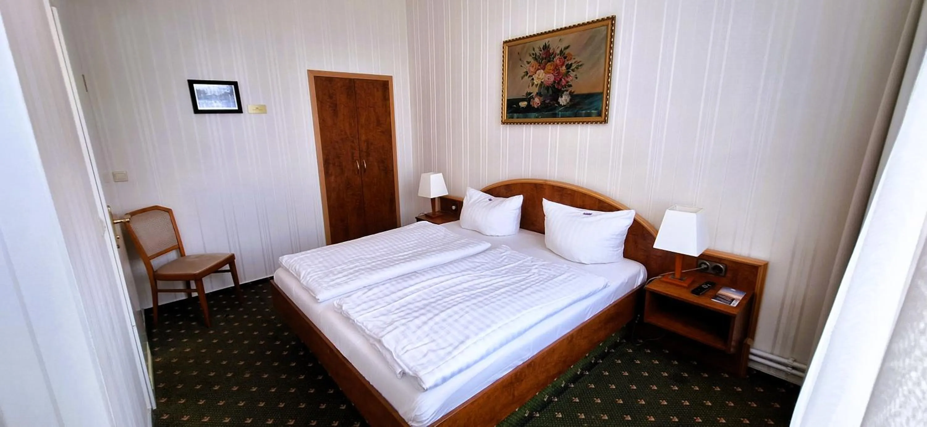 Photo of the whole room, Bed in Hotel Meereswelle - Anno 1875