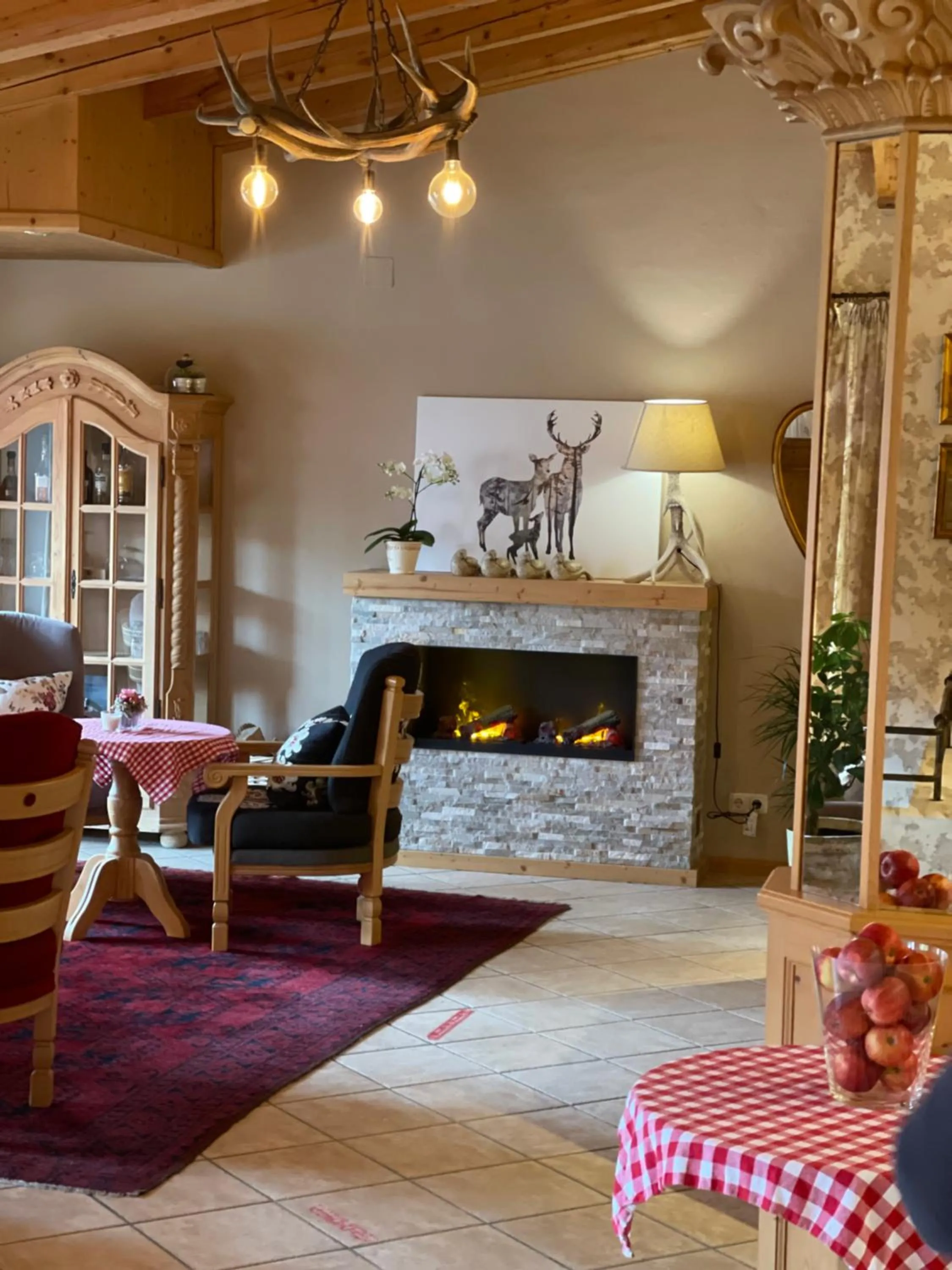 Lobby or reception in DEVA Achentaler Vitalhotel