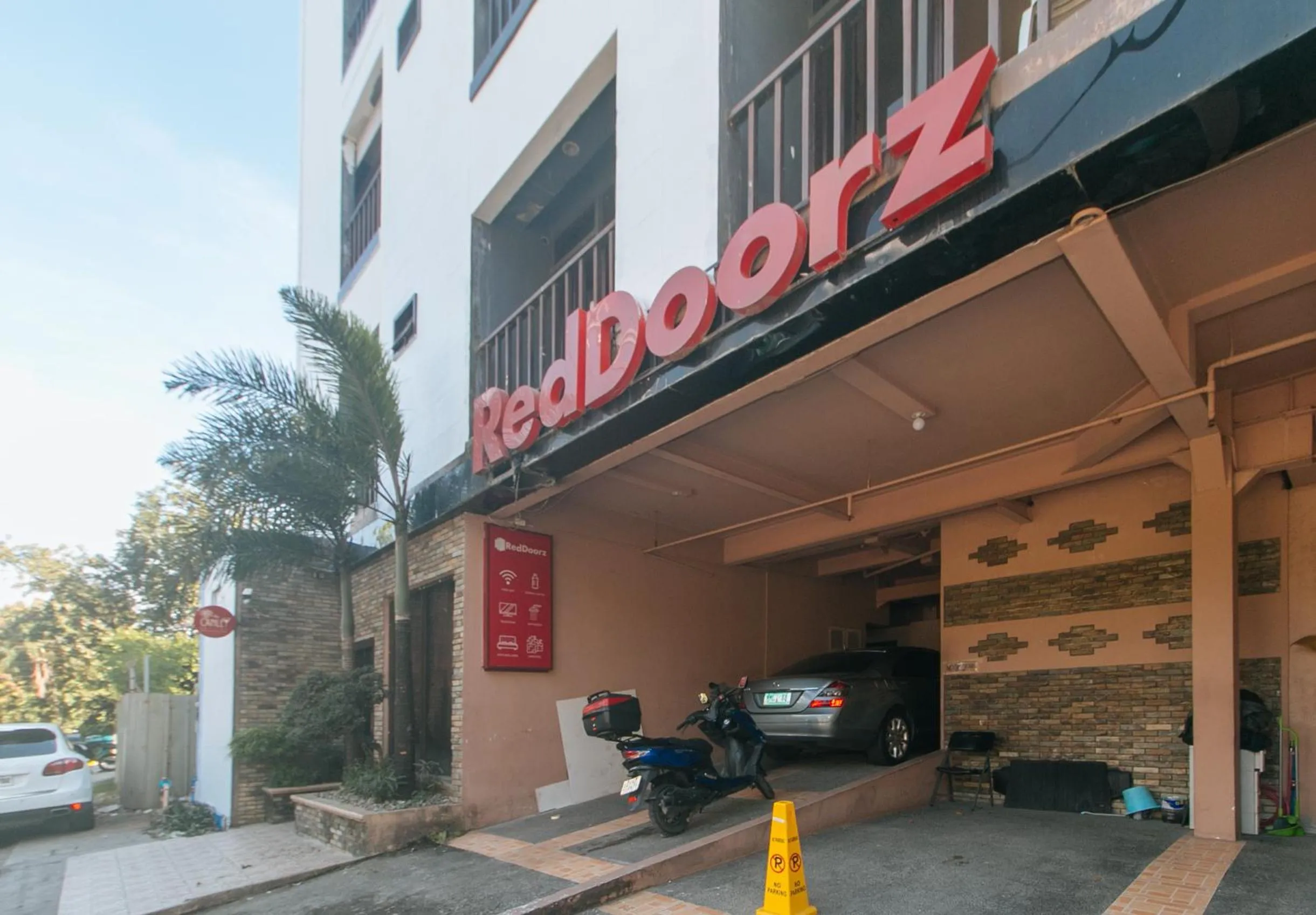 Property building in RedDoorz Plus at Canley Residential