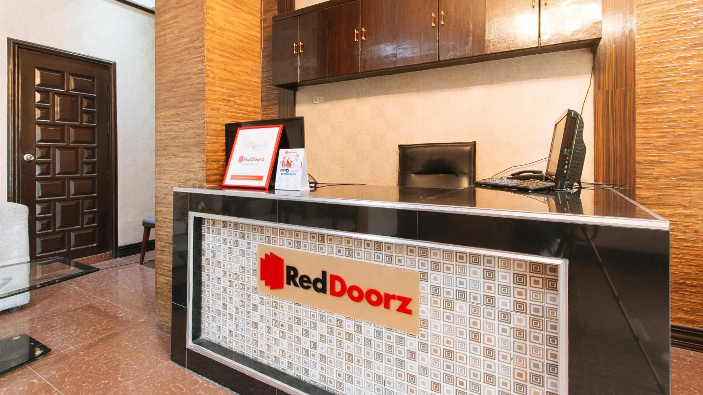 Lobby or reception in RedDoorz Plus at Canley Residential Lobby or reception in RedDoorz Plus at Canley Residential