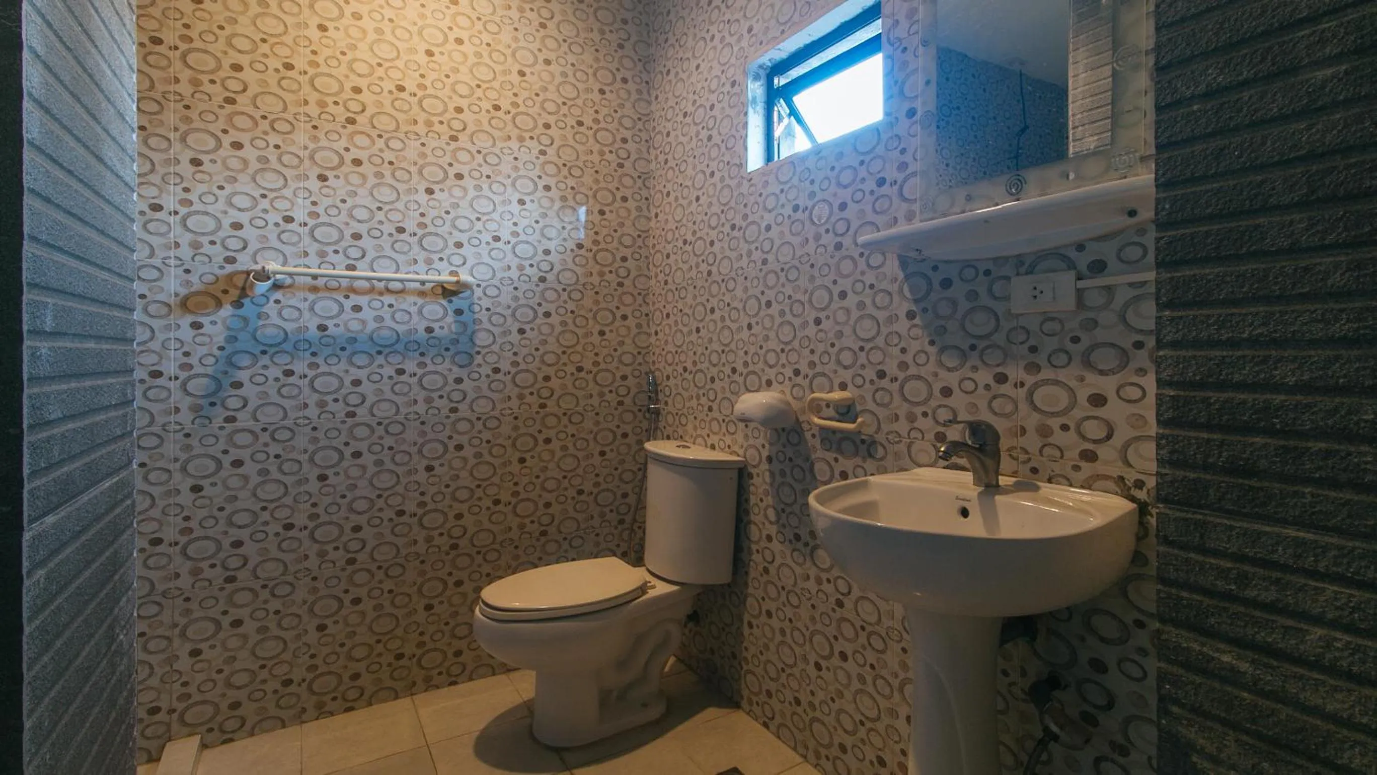 Toilet in RedDoorz Plus at Canley Residential