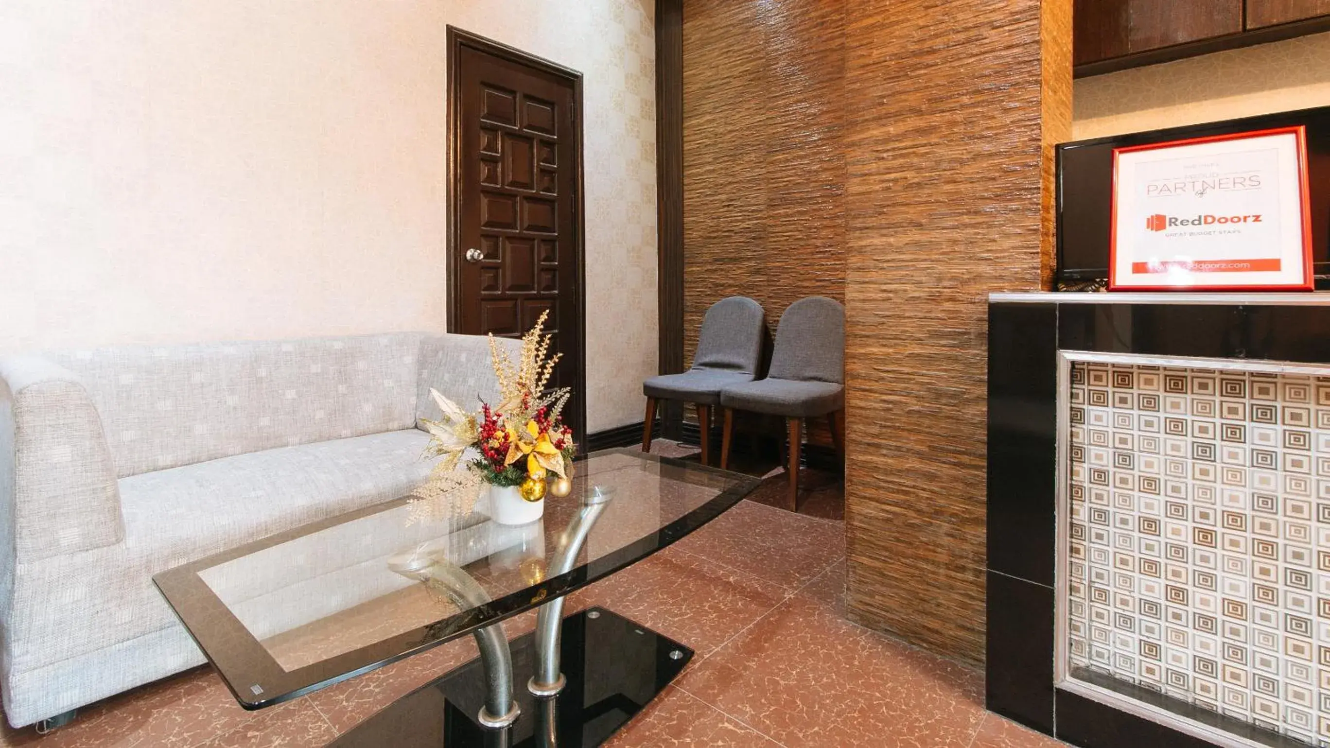 Lobby or reception in RedDoorz Plus at Canley Residential Lobby or reception in RedDoorz Plus at Canley Residential