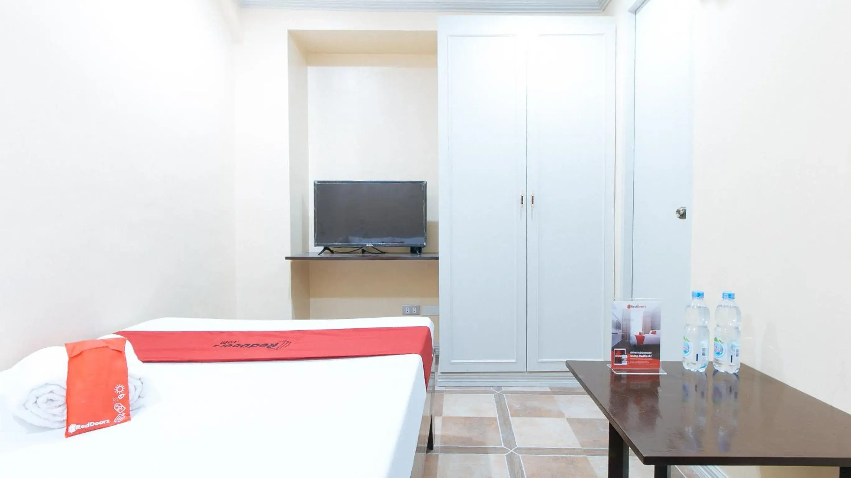 Bedroom in RedDoorz Plus at Canley Residential Bedroom in RedDoorz Plus at Canley Residential