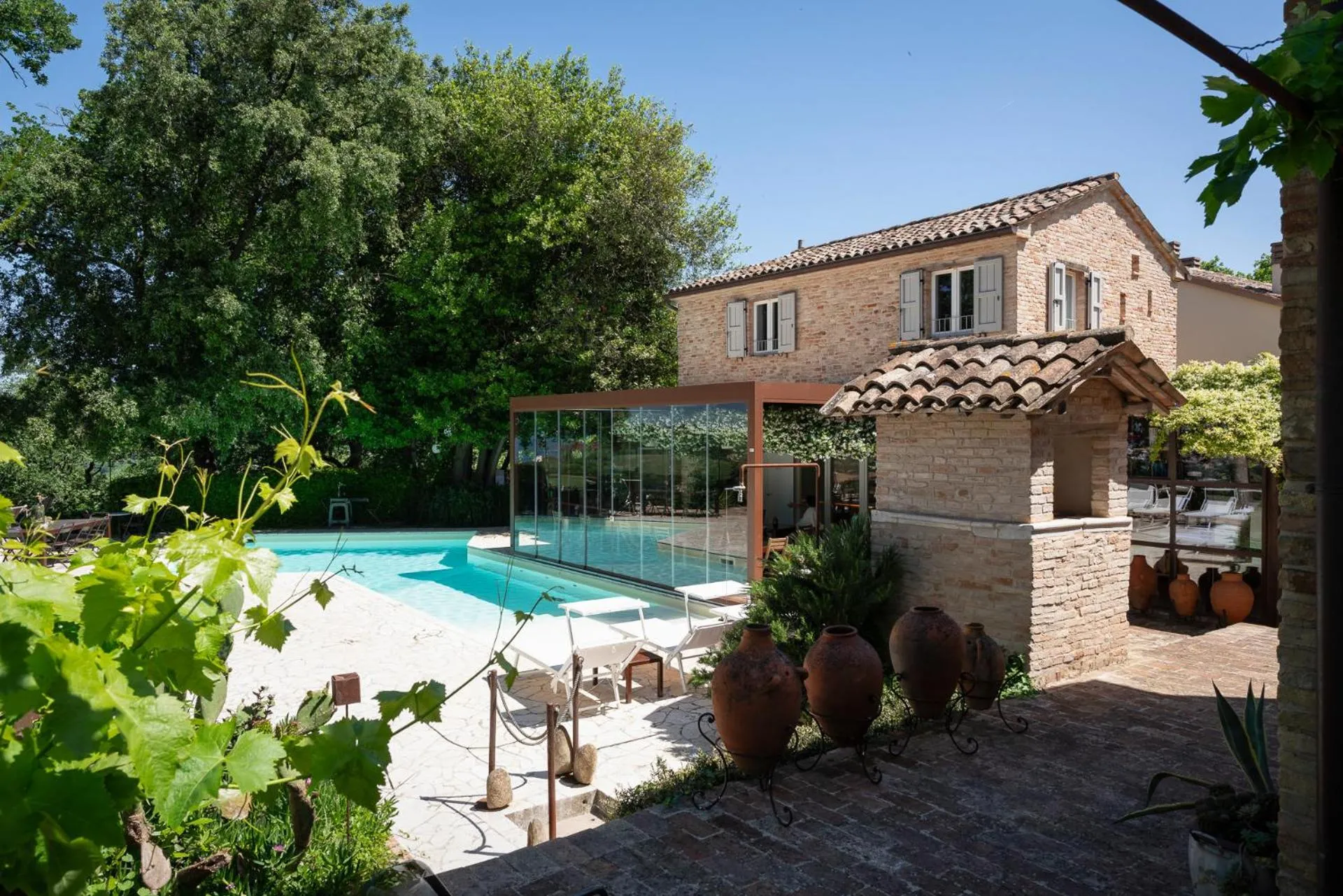 Swimming pool in Castello di Granarola Relais - Adults Friendly -