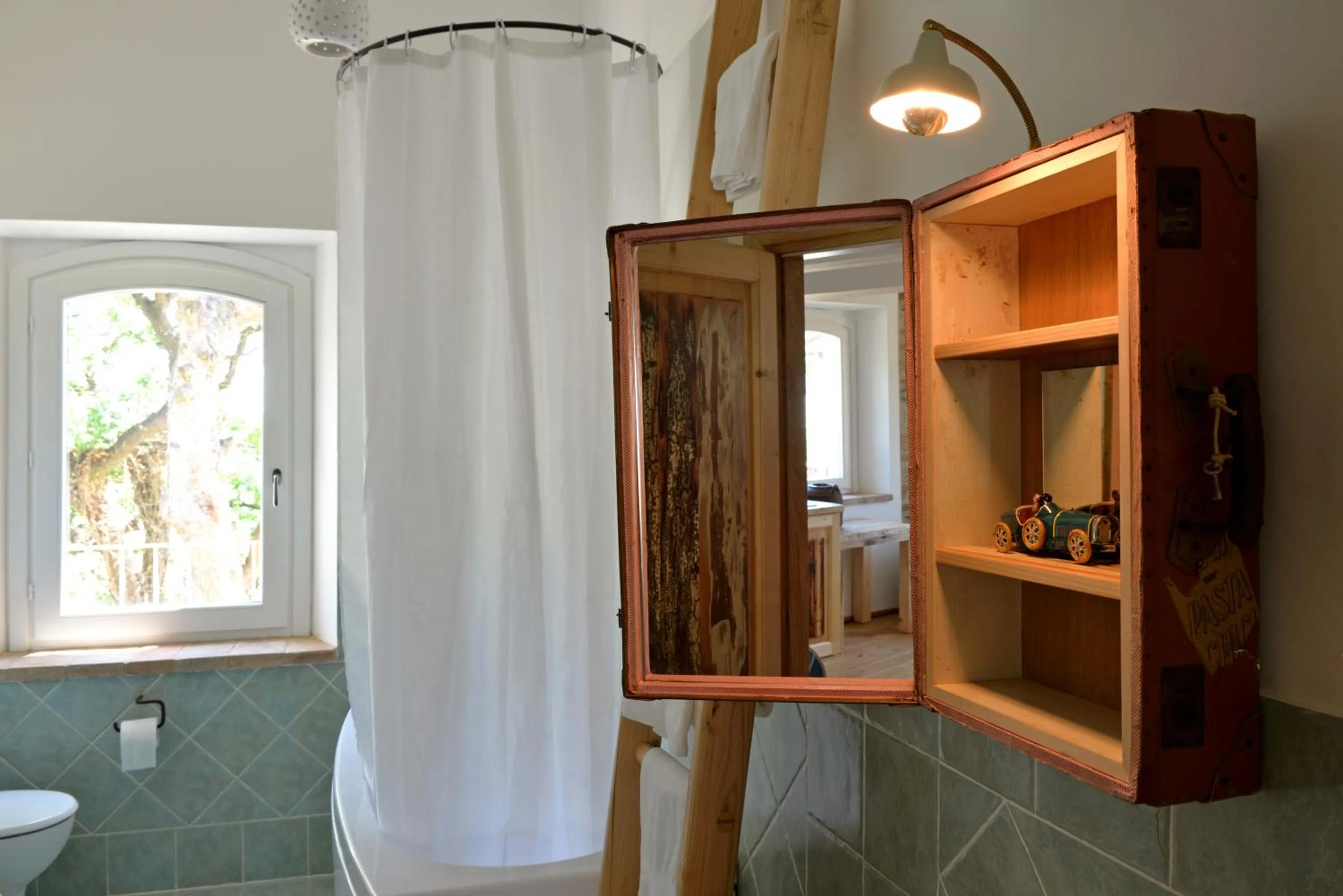 Shower in Castello di Granarola Relais - Adults Friendly -