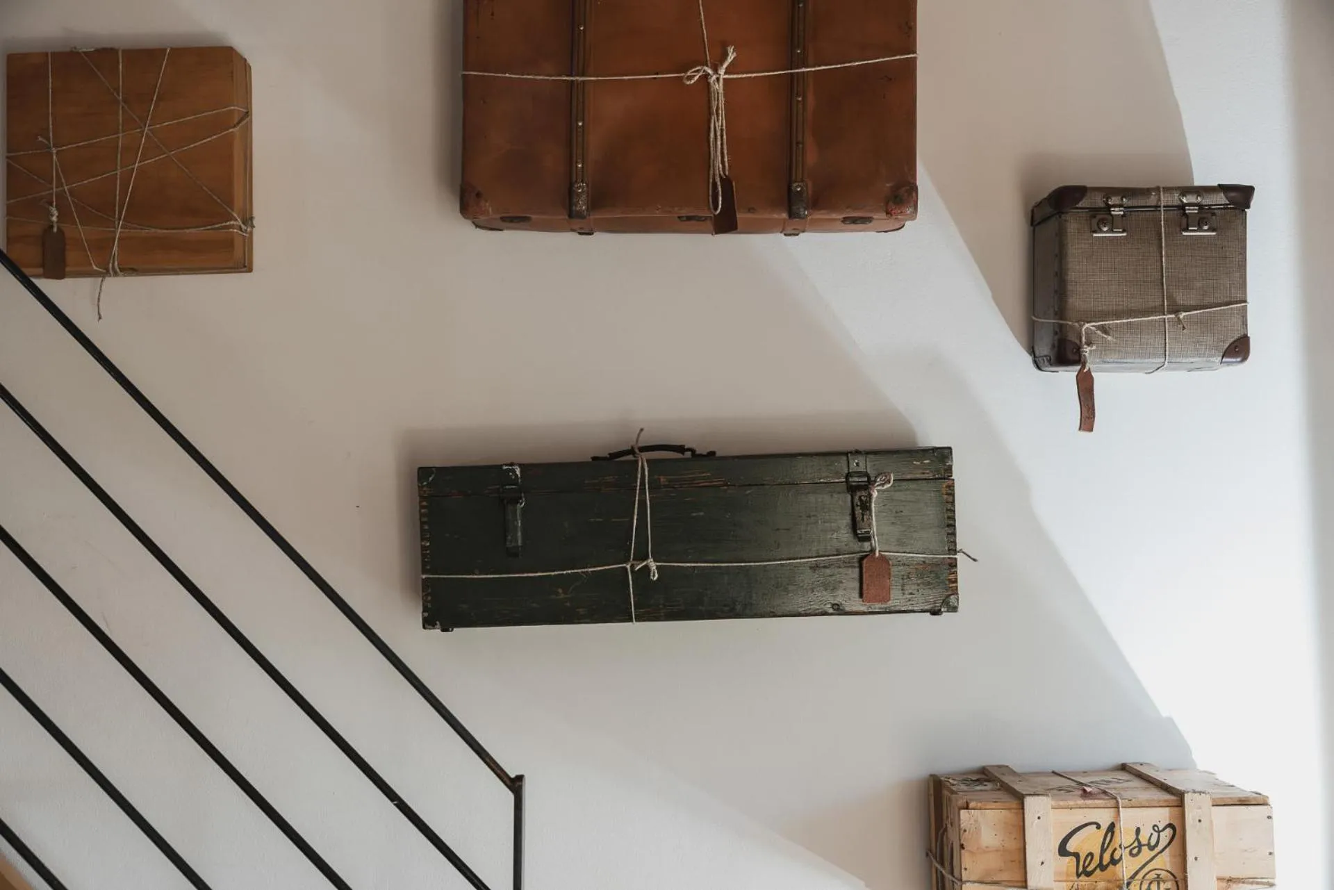 Decorative detail in Castello di Granarola Relais - Adults Friendly -