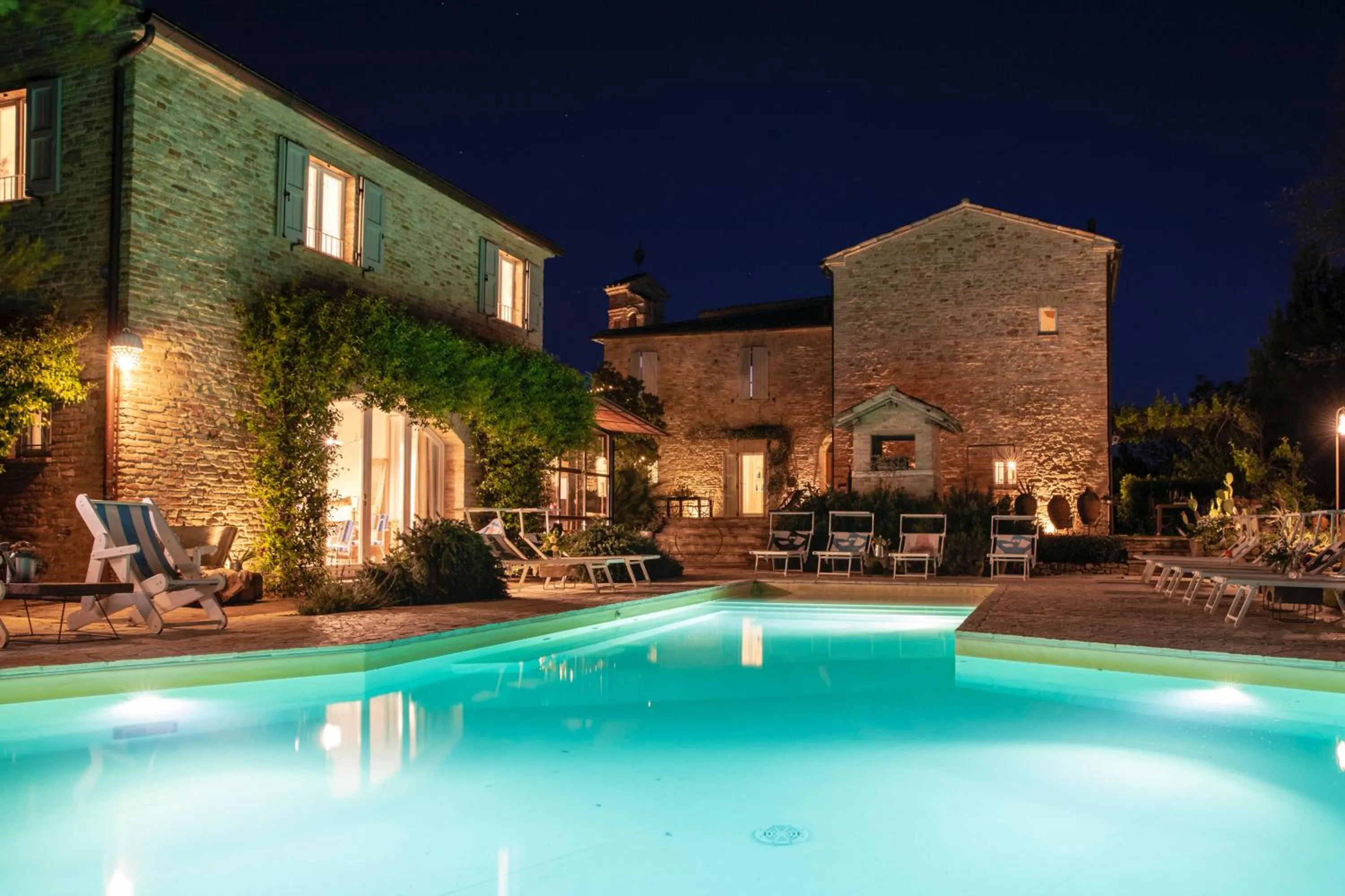 Swimming pool in Castello di Granarola Relais - Adults Friendly -