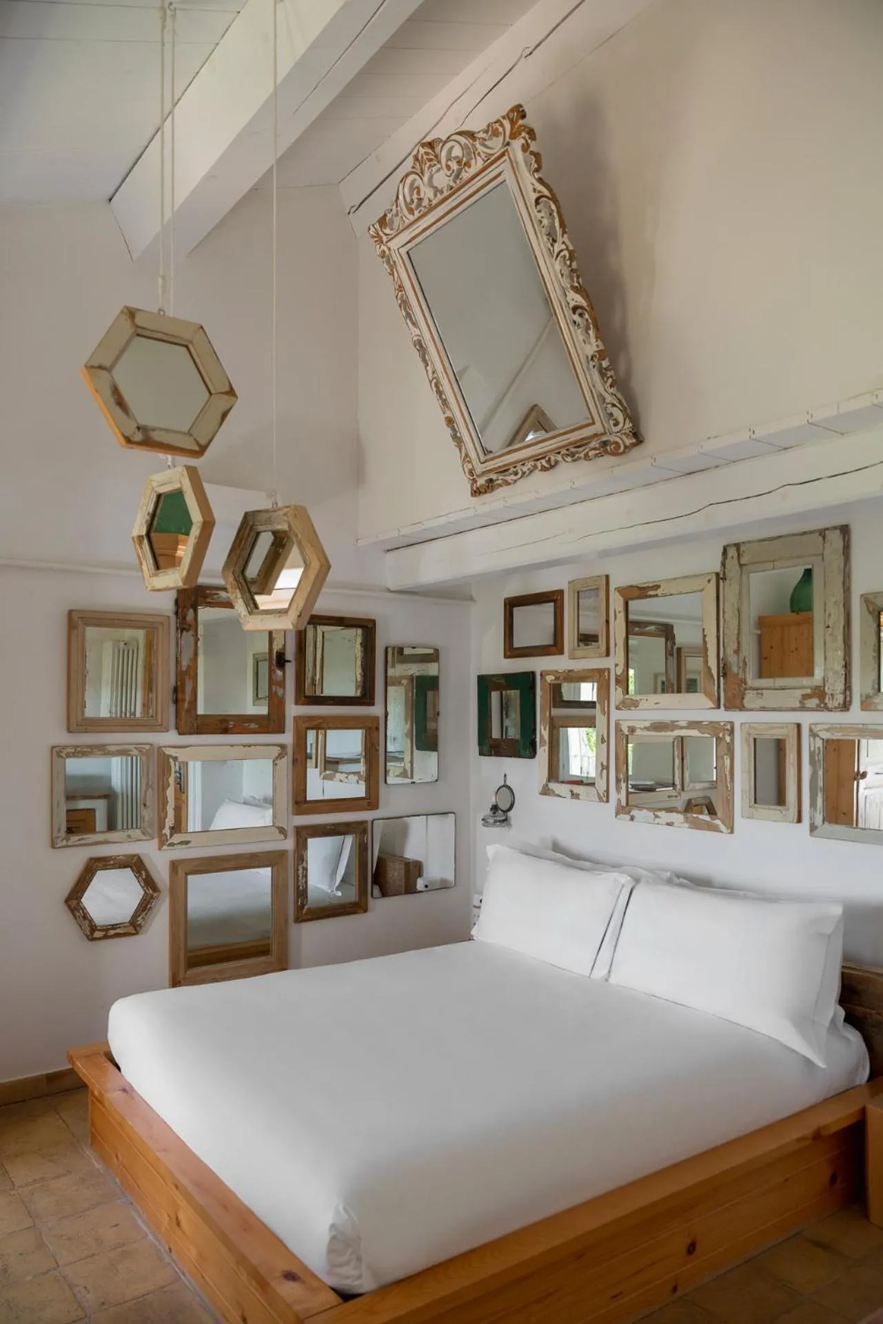 Bedroom, Bed in Castello di Granarola Relais - Adults Friendly -