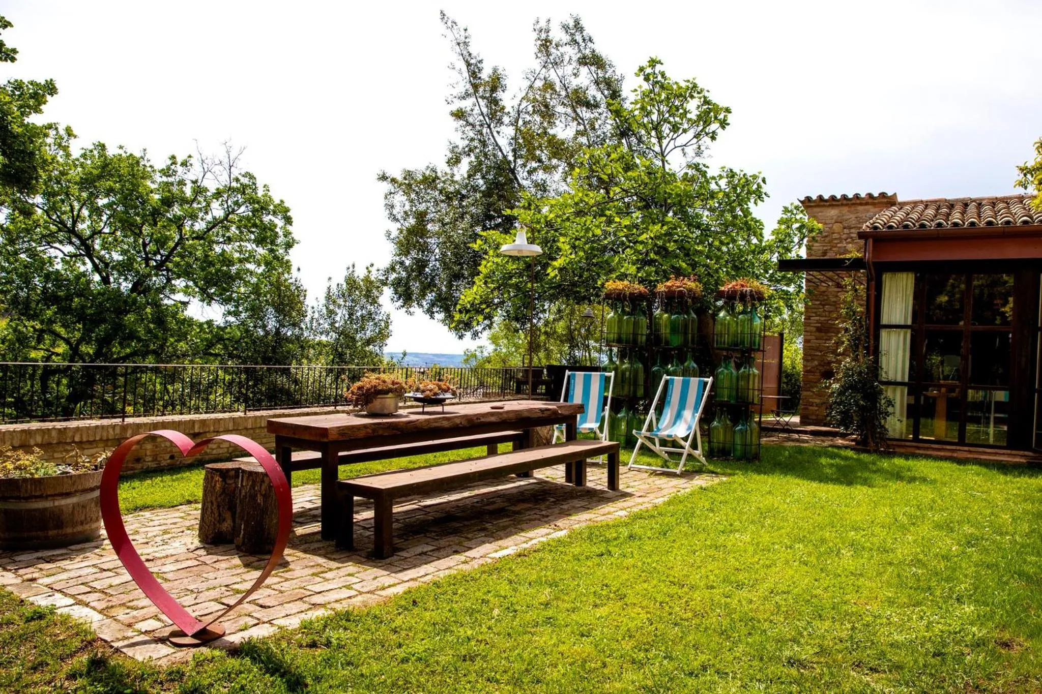 Garden view in Castello di Granarola Relais - Adults Friendly -