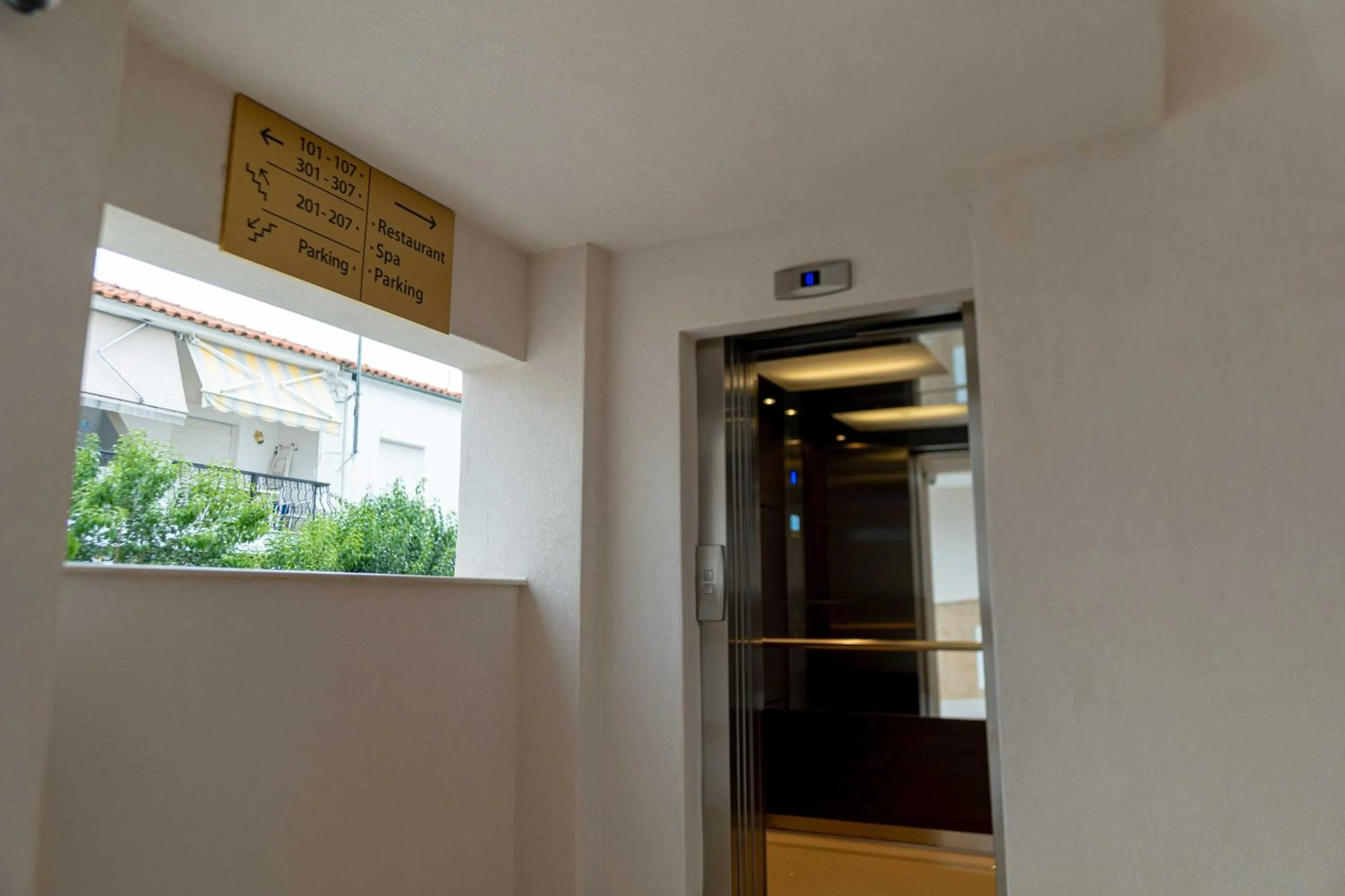 Property building in Mirror Hotel