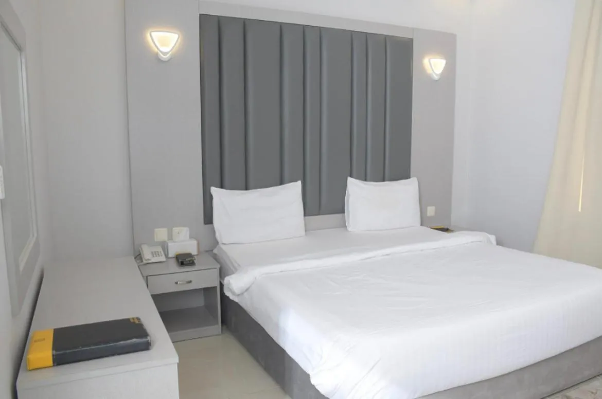 Areen Al Naeem Served Apartments