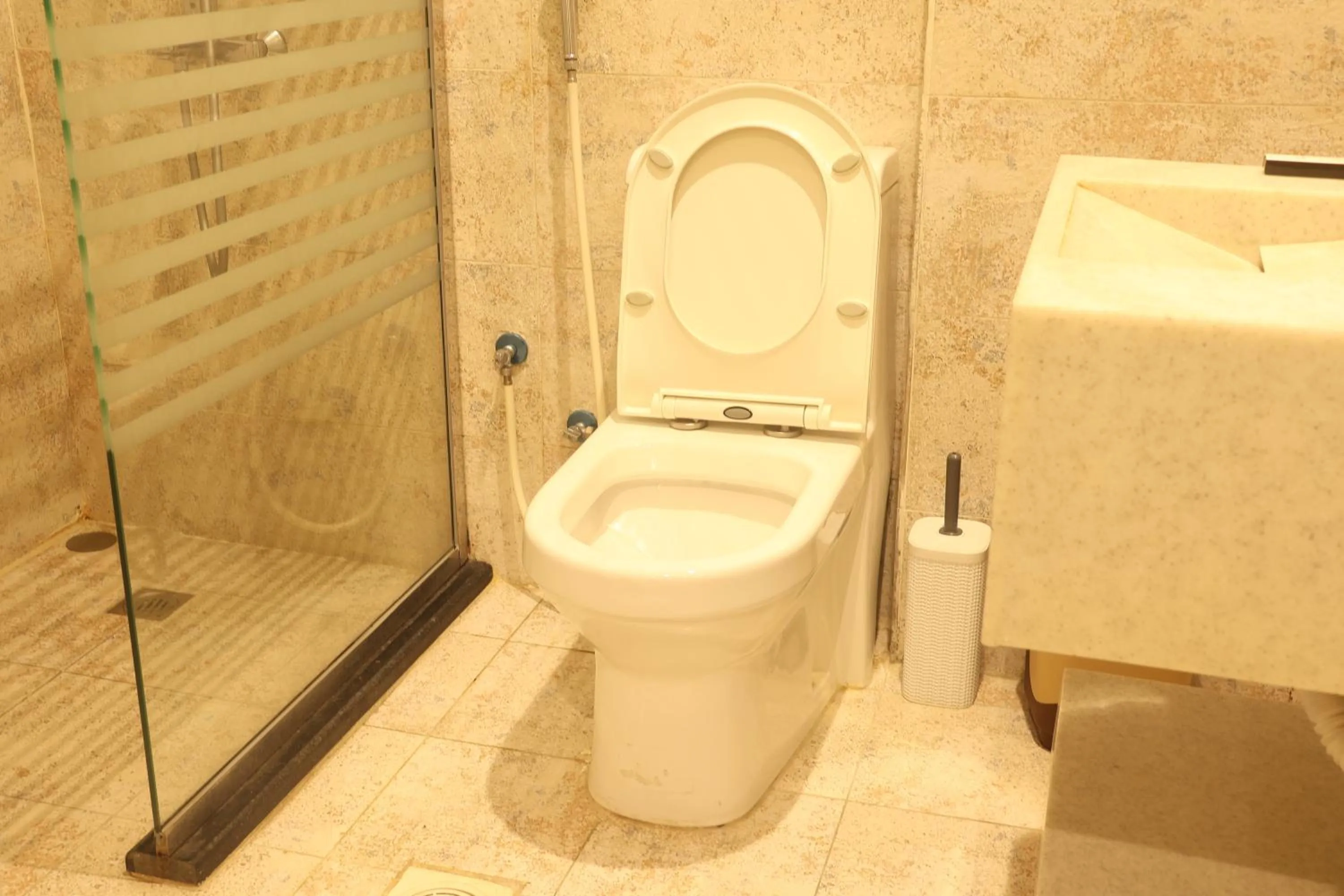 Areen Al Naeem Served Apartments