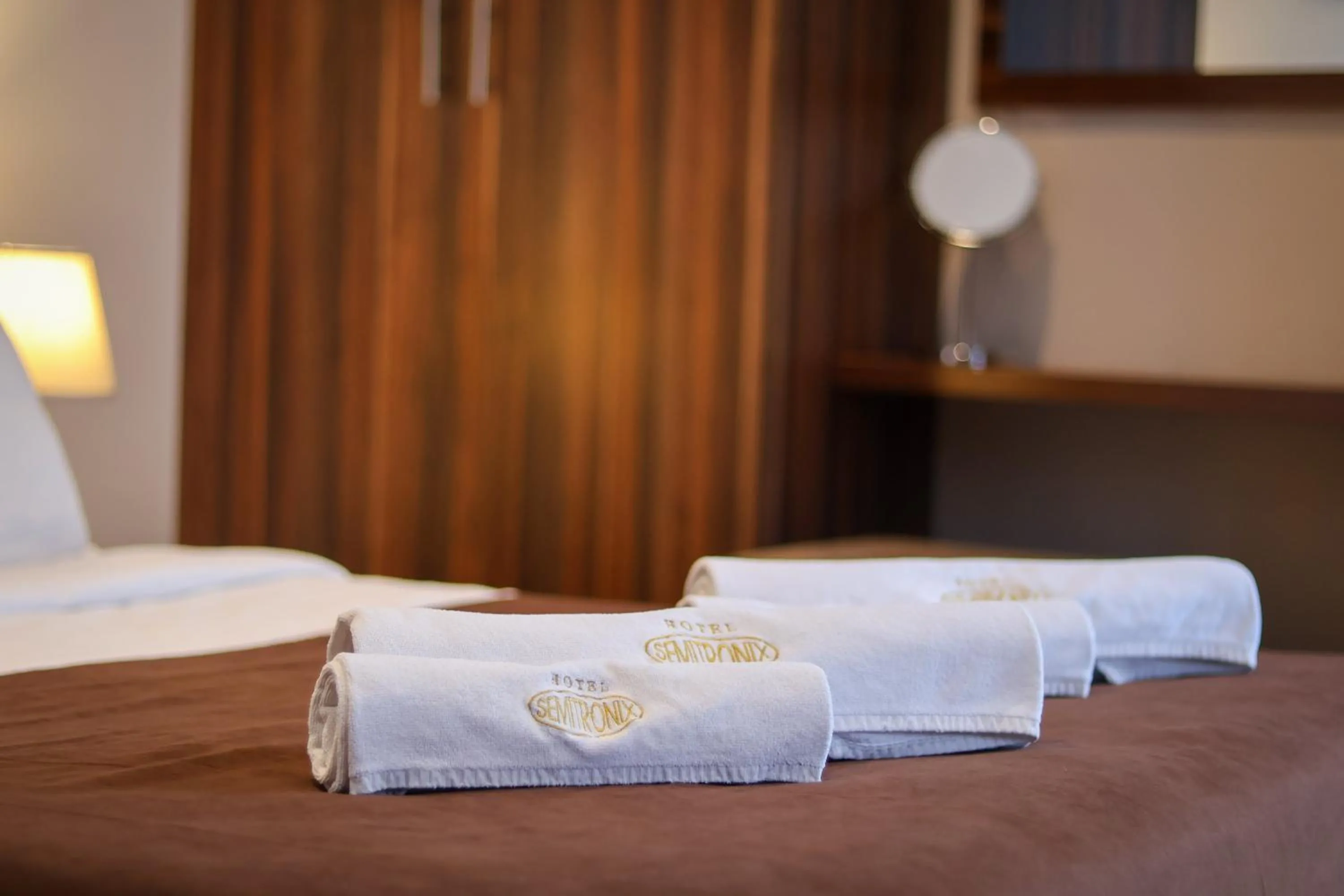 Bed in Hotel Semitronix