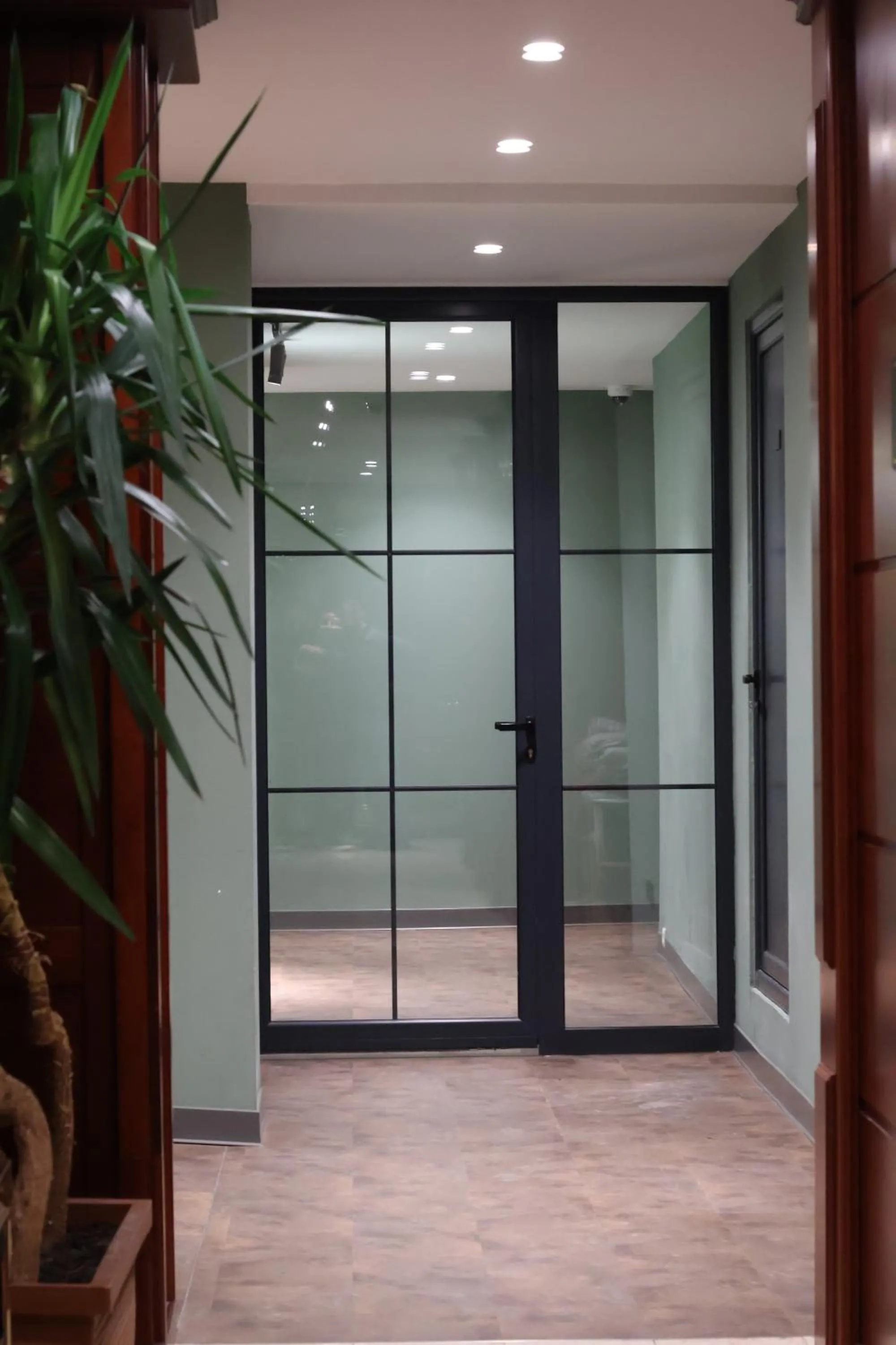 elevator in Hotel Semitronix