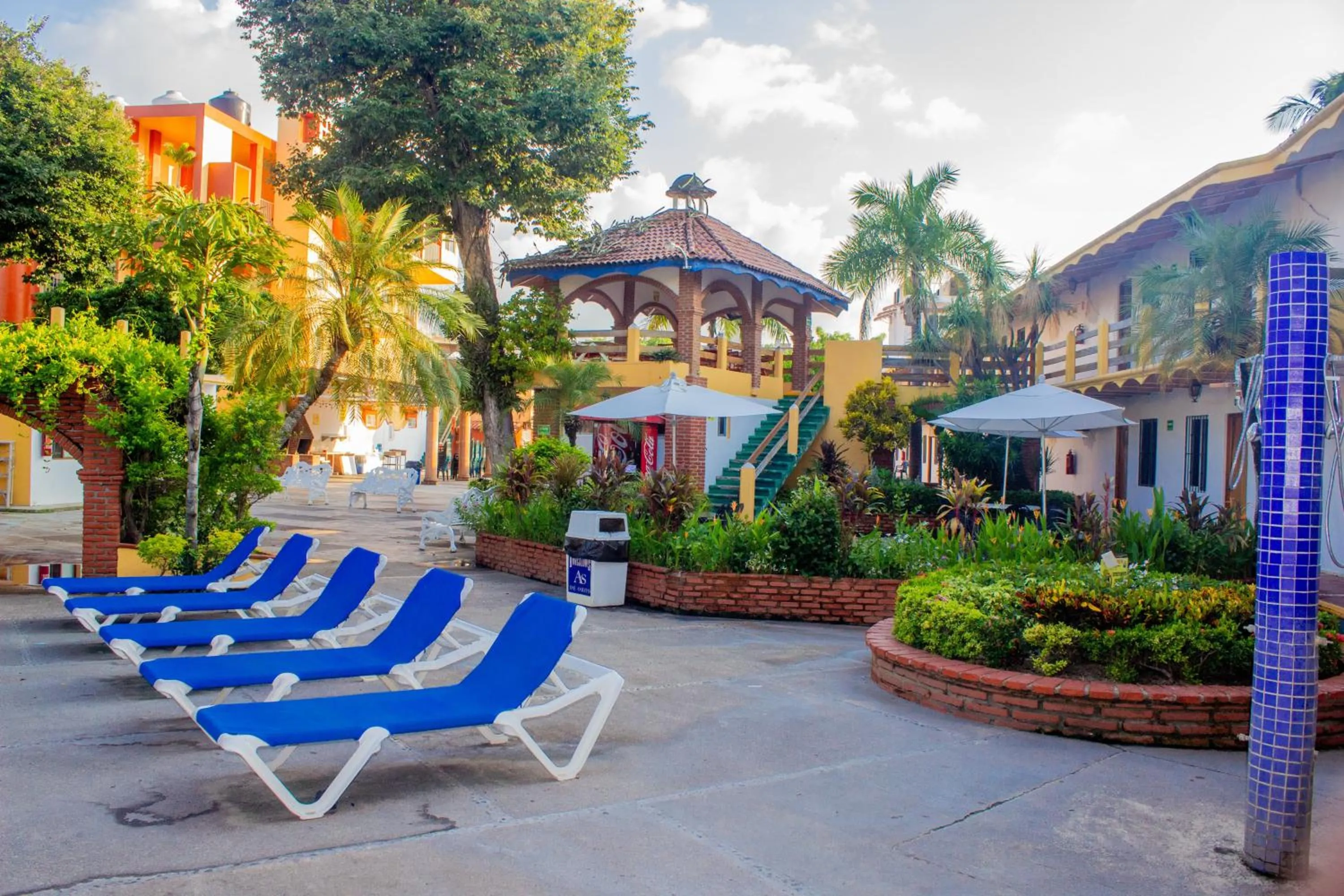 Property building in Bungalows As D' Oros Deluxe