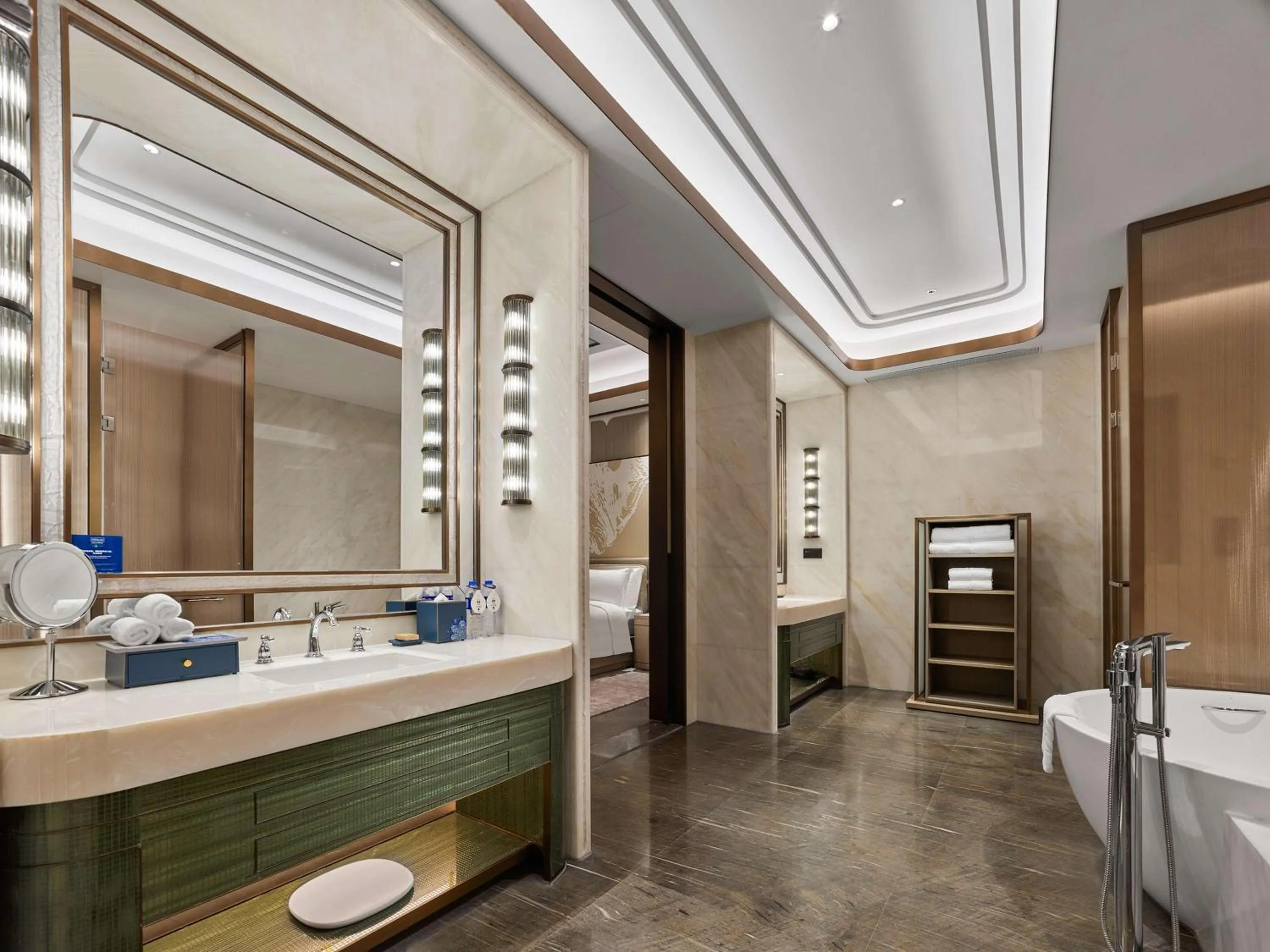 Bathroom in DoubleTree by Hilton Qidong