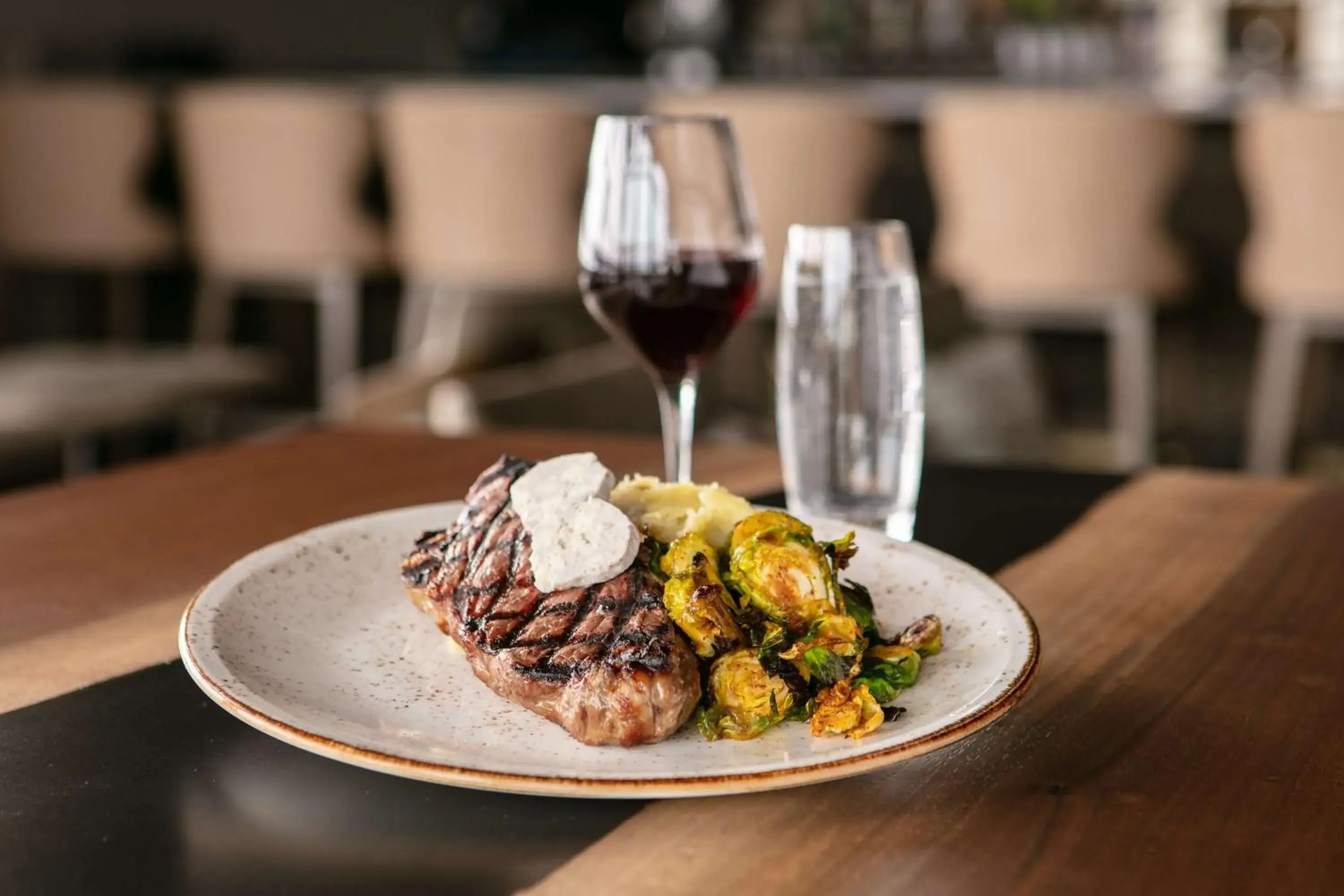 Restaurant/places to eat in Homewood Suites By Hilton Dillon Restaurant/places to eat in Homewood Suites By Hilton Dillon