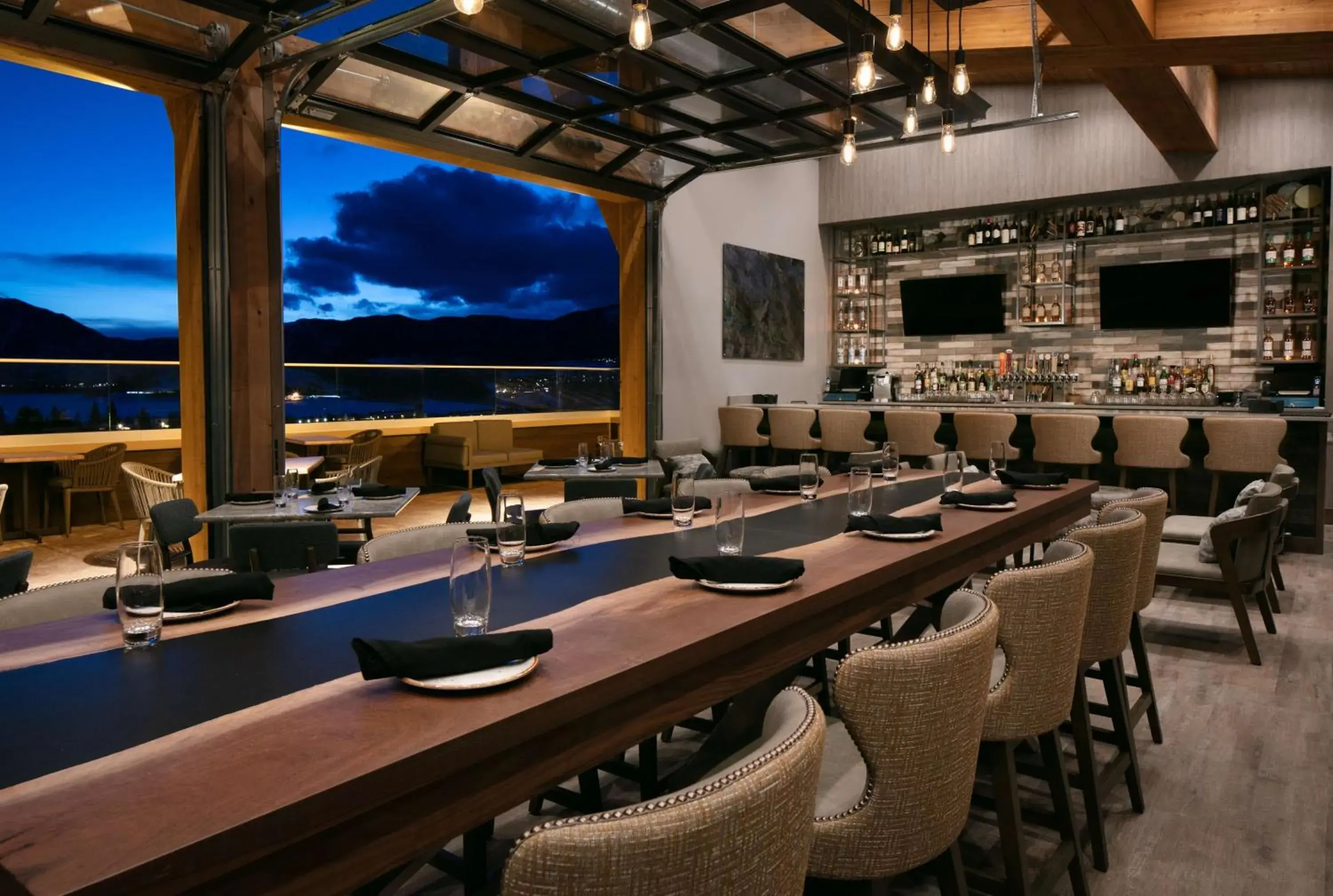 Lounge or bar in Homewood Suites By Hilton Dillon Lounge or bar in Homewood Suites By Hilton Dillon