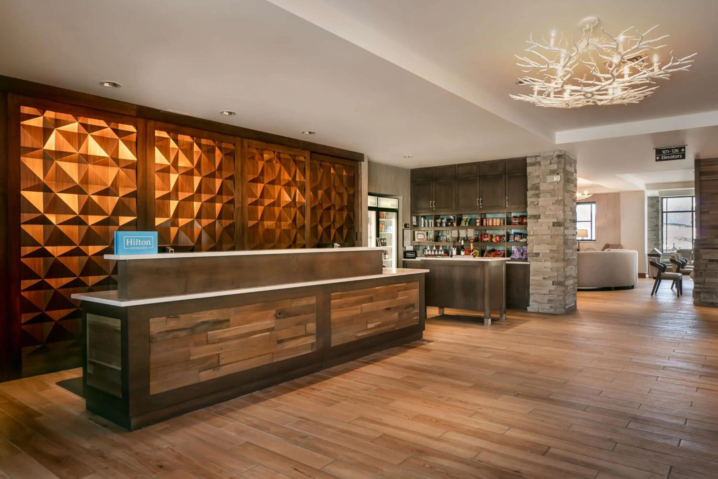 Dining area in Homewood Suites By Hilton Dillon