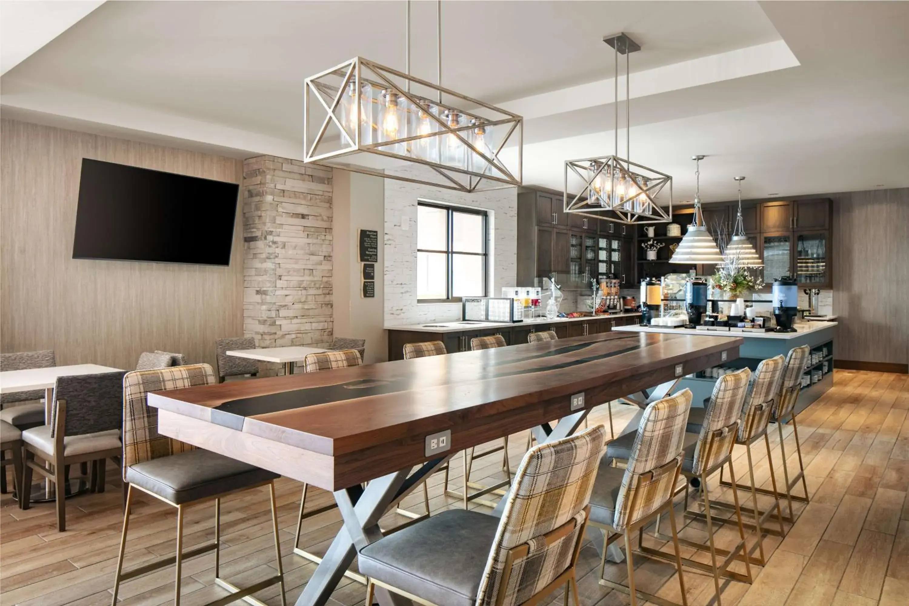 Breakfast in Homewood Suites By Hilton Dillon Breakfast in Homewood Suites By Hilton Dillon