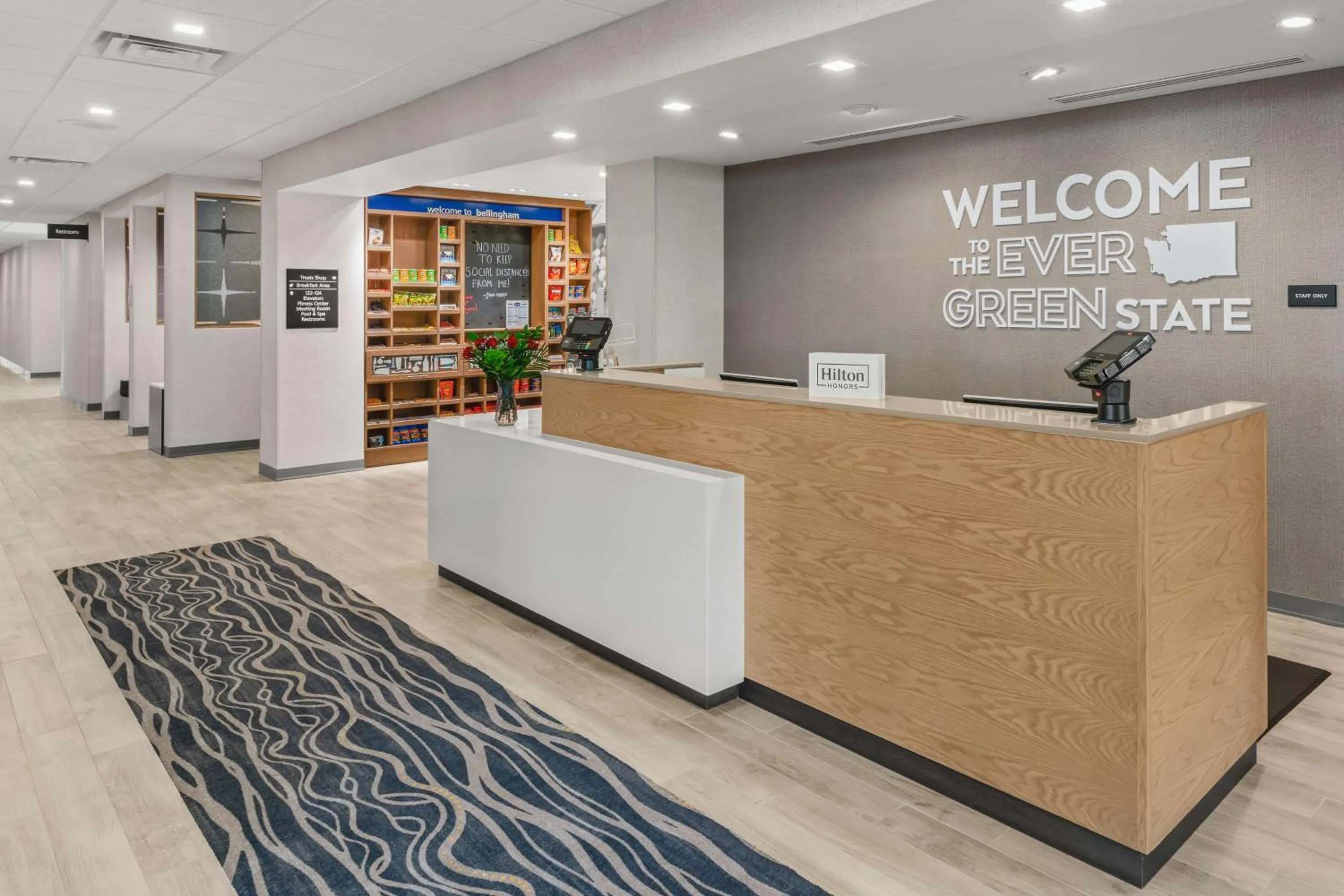 Lobby or reception in Hampton Inn Bellingham Airport, WA