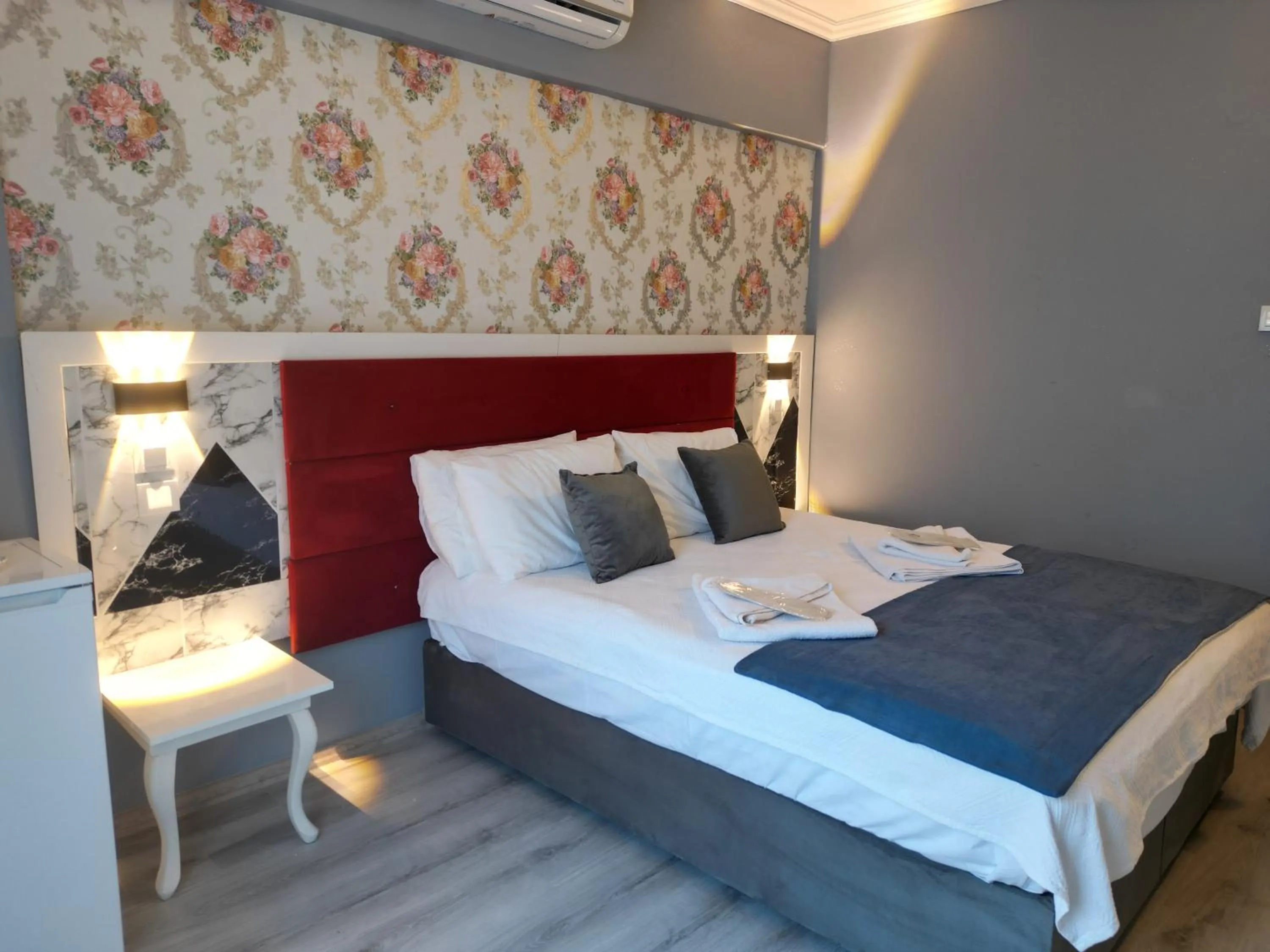 Bed in Akman City Hotel