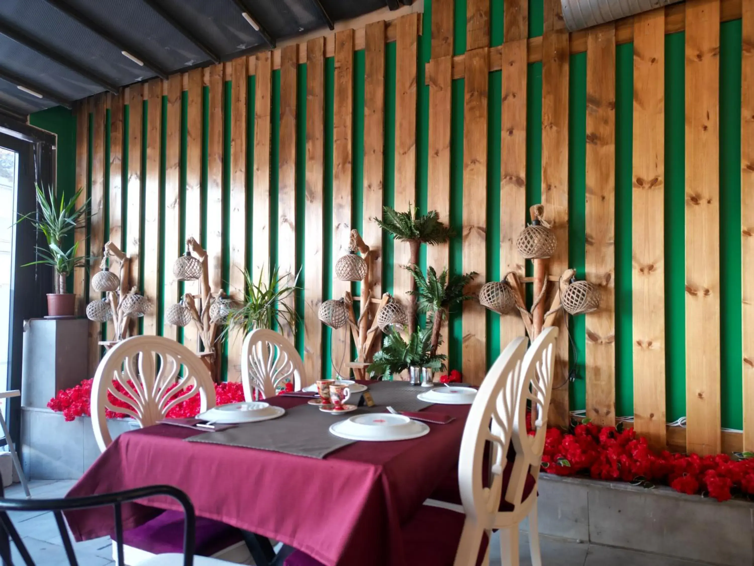 Restaurant/places to eat in Akman City Hotel Restaurant/places to eat in Akman City Hotel