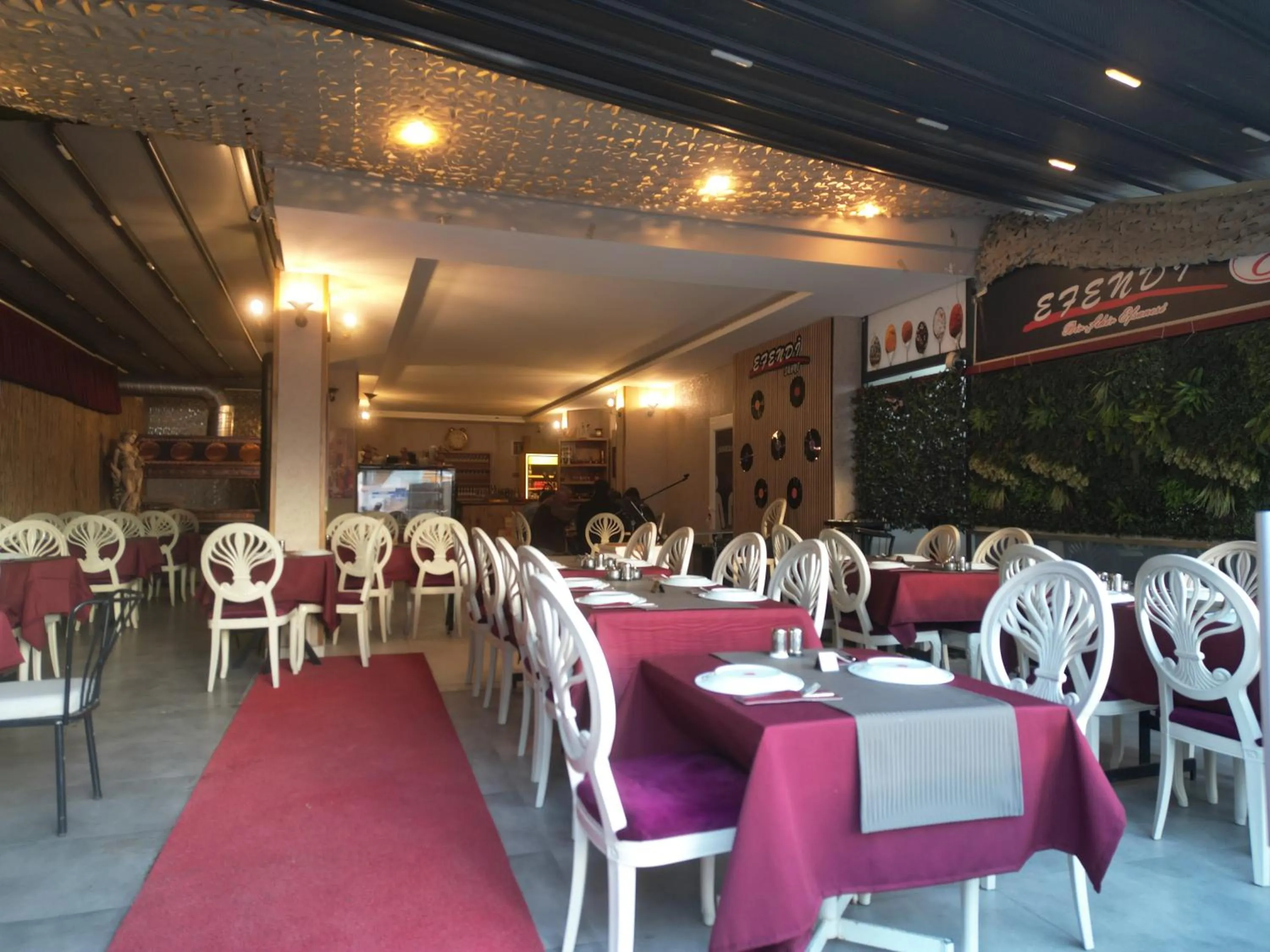 Restaurant/places to eat in Akman City Hotel